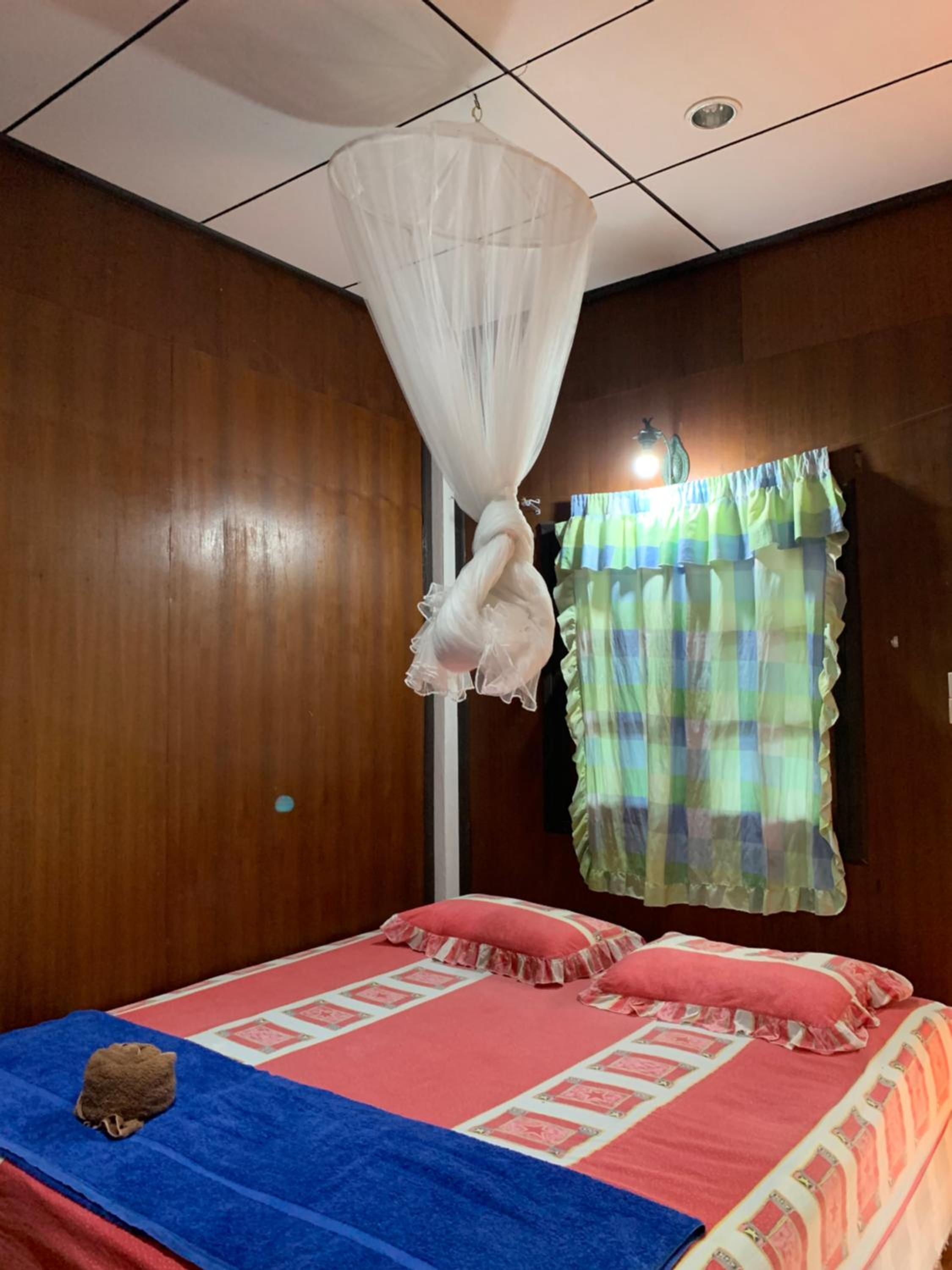 Bungalow with Fan