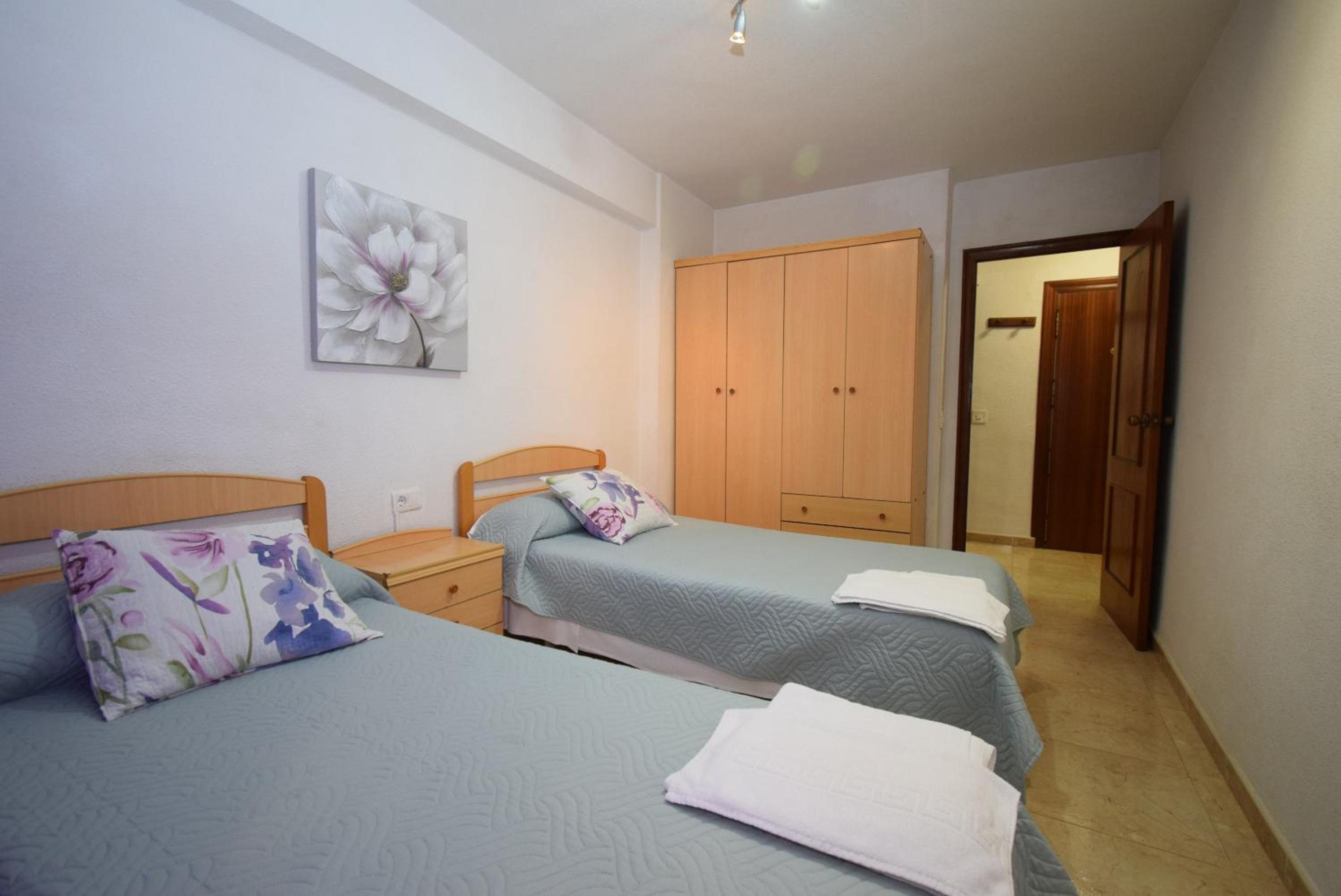 One-Bedroom Apartment - Photo 28