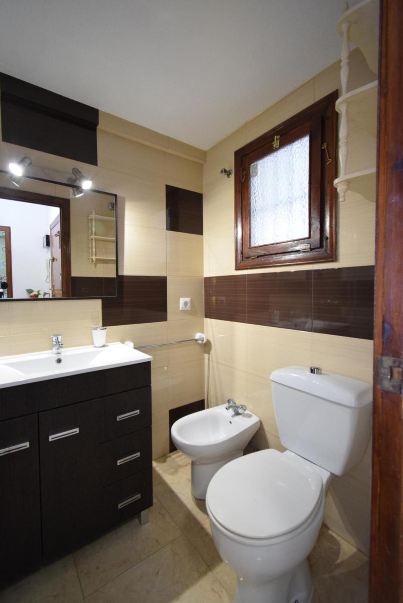 One-Bedroom Apartment - Photo 29