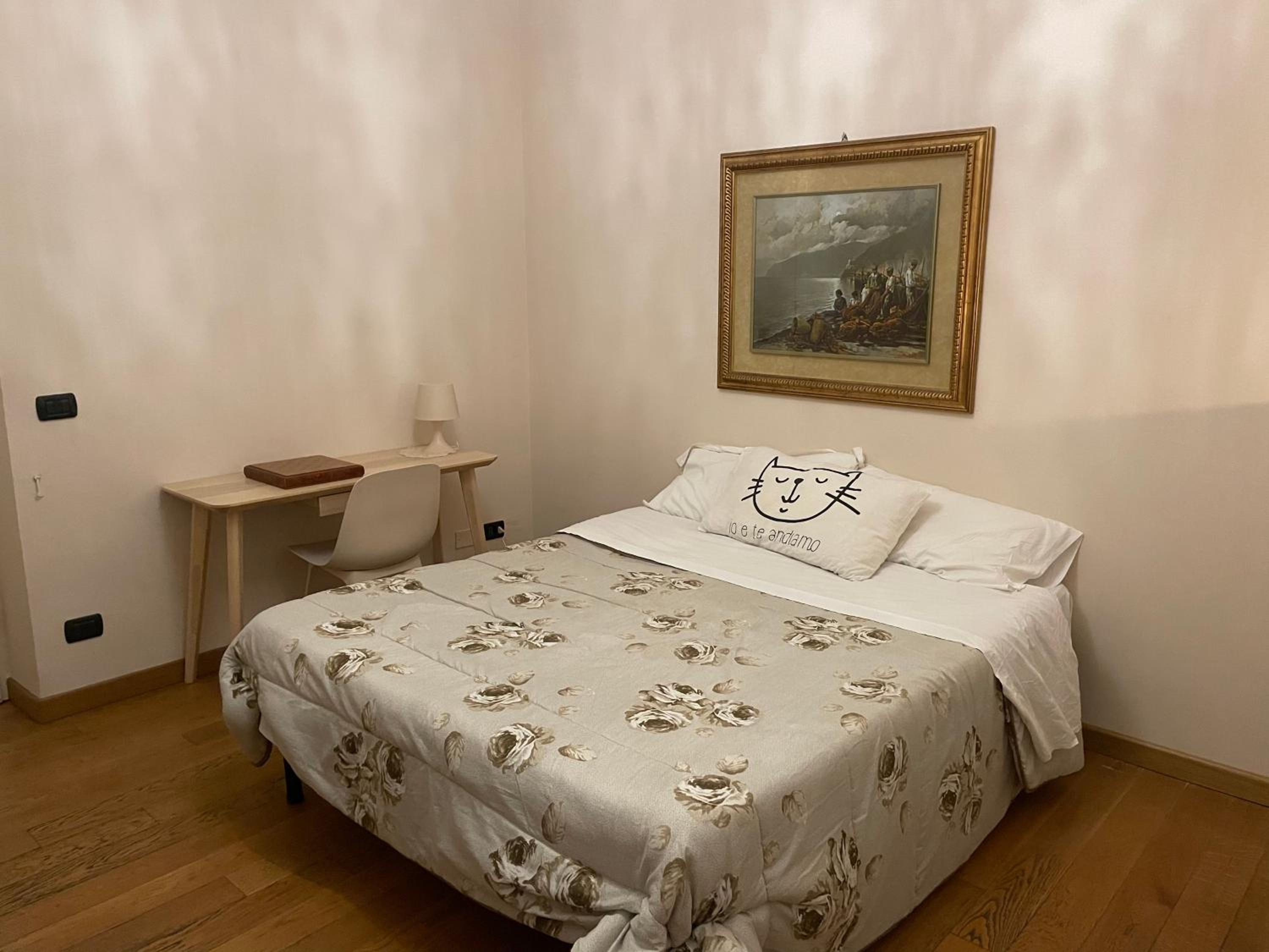 Deluxe King Room photo 3