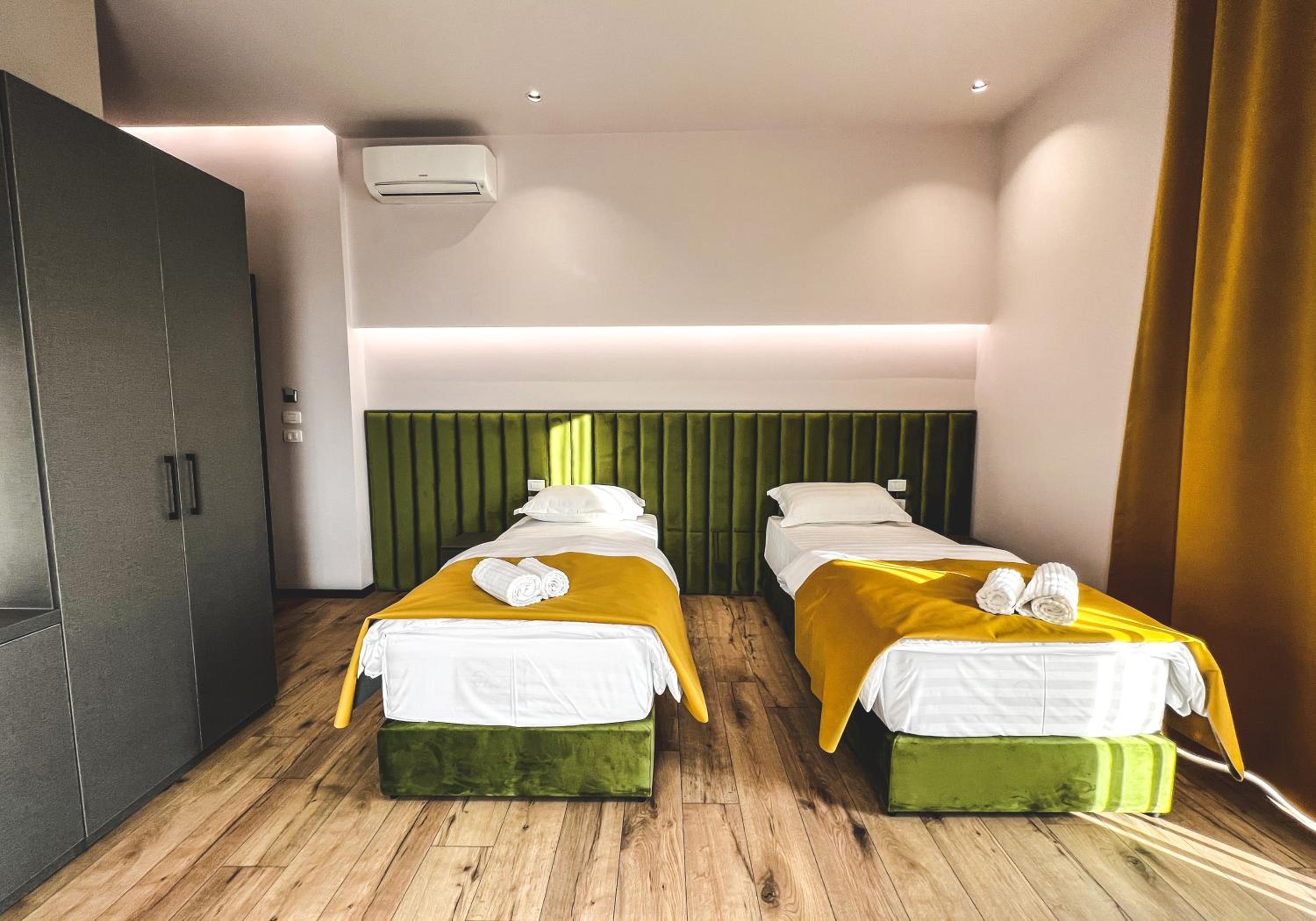Standard Twin Room photo 3