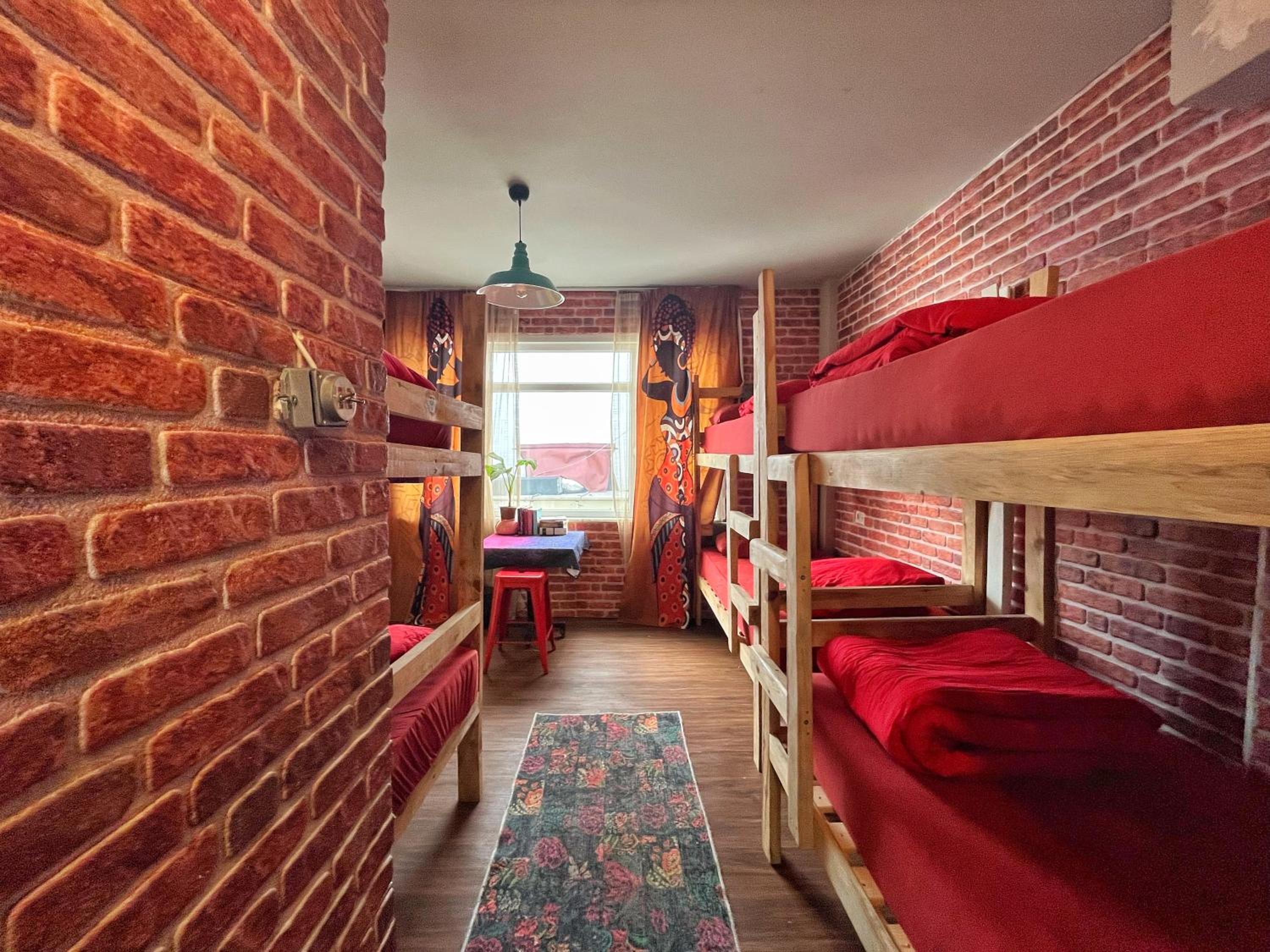 Bed in 6-Bed Female Dormitory Room photo 2