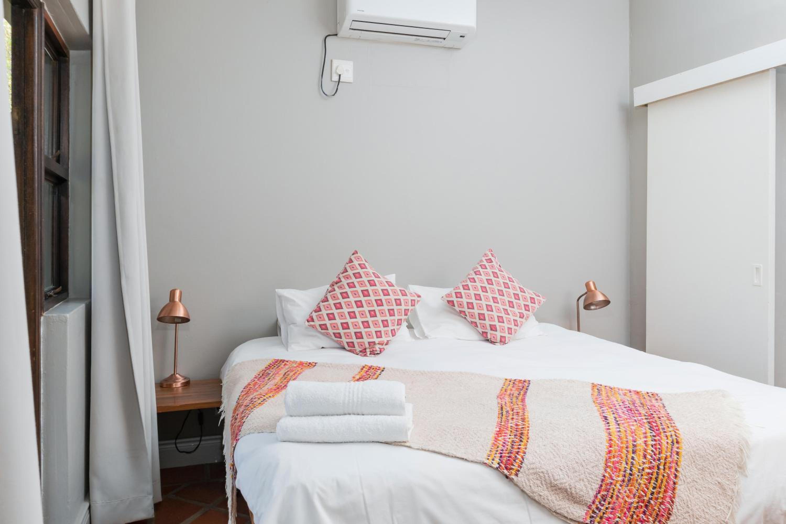Luxury Honeymoon Suite photo 1