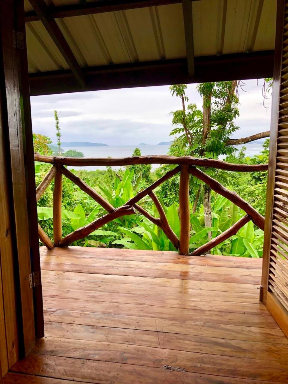 Bungalow with Sea View - Photo 2