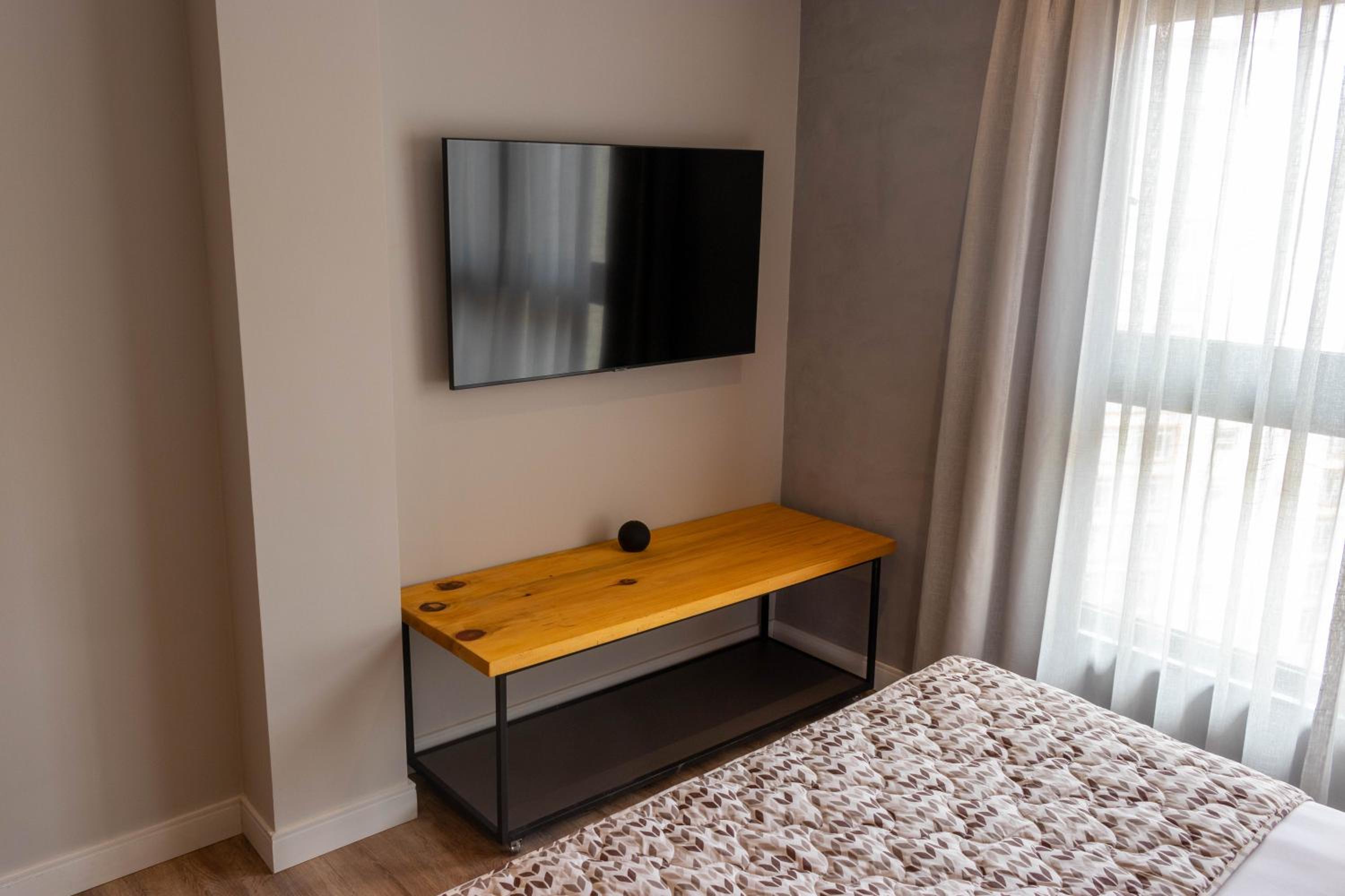 Deluxe Room - Photo 2
