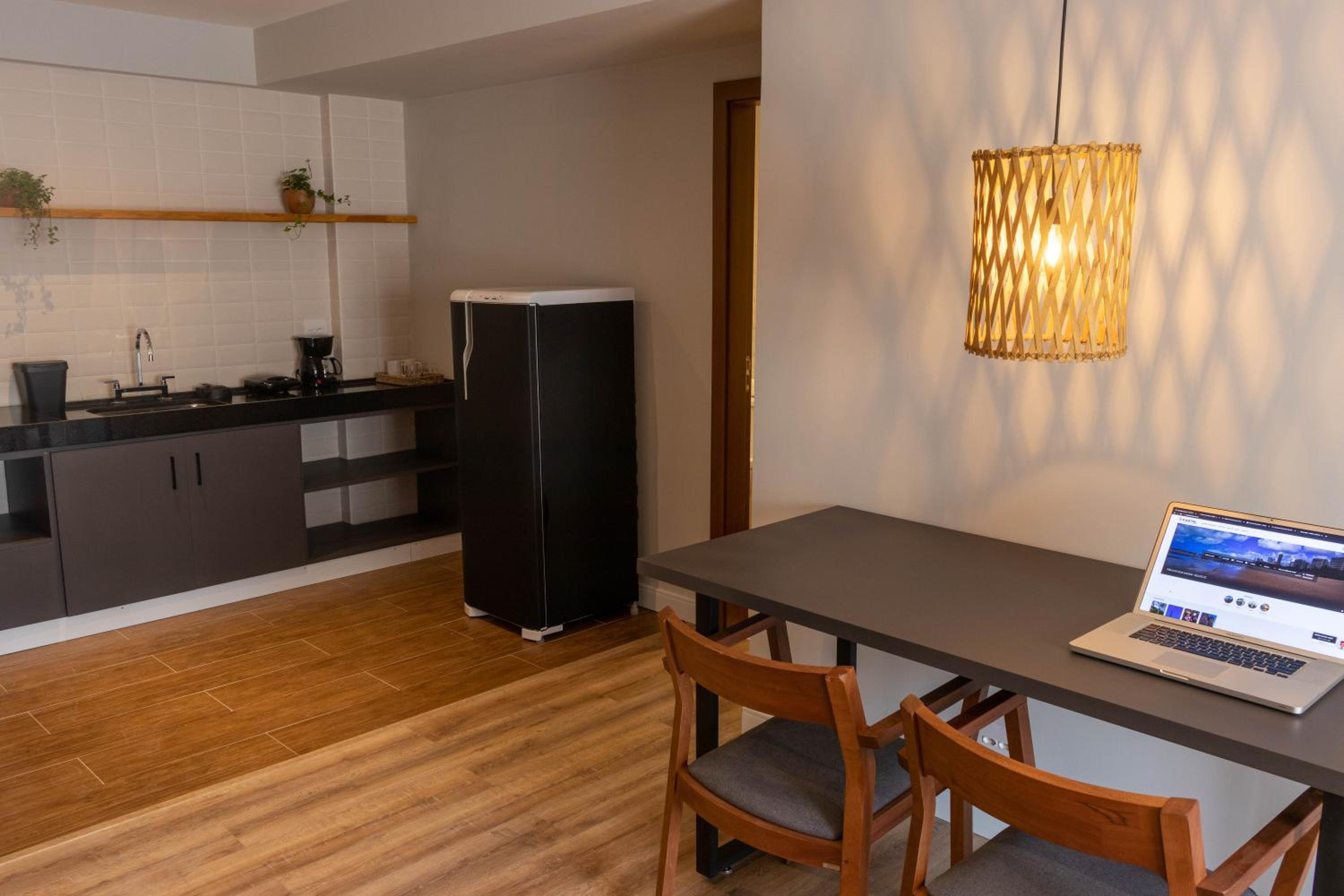 Deluxe Room - Photo 6