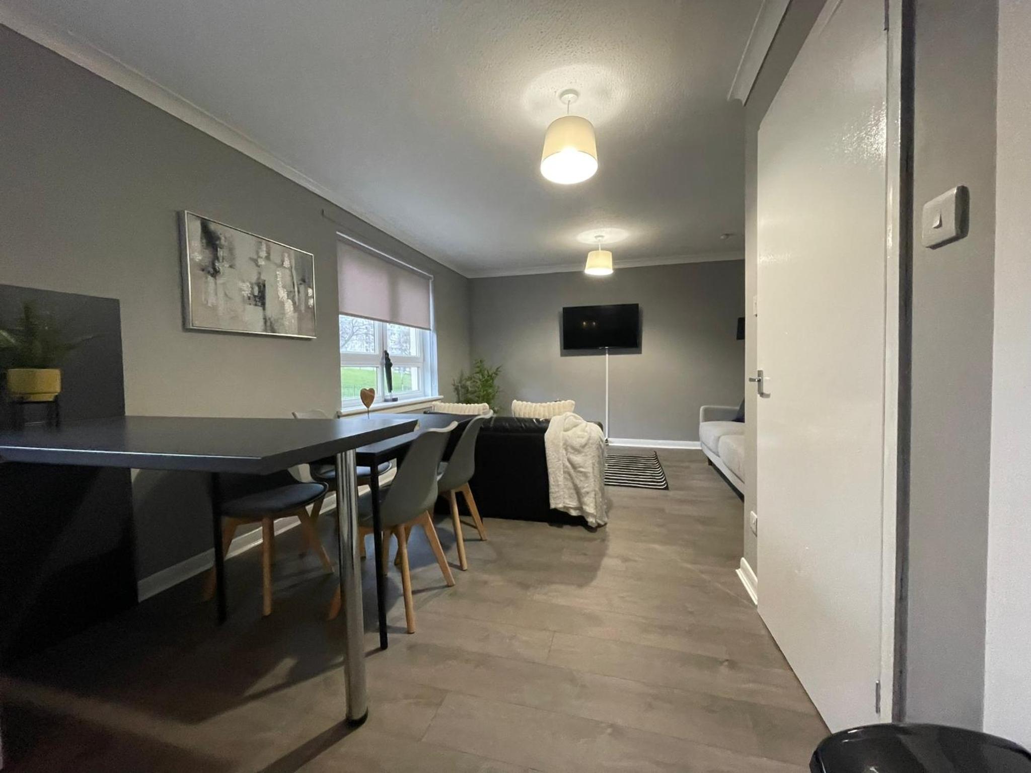 Three-Bedroom House photo 2