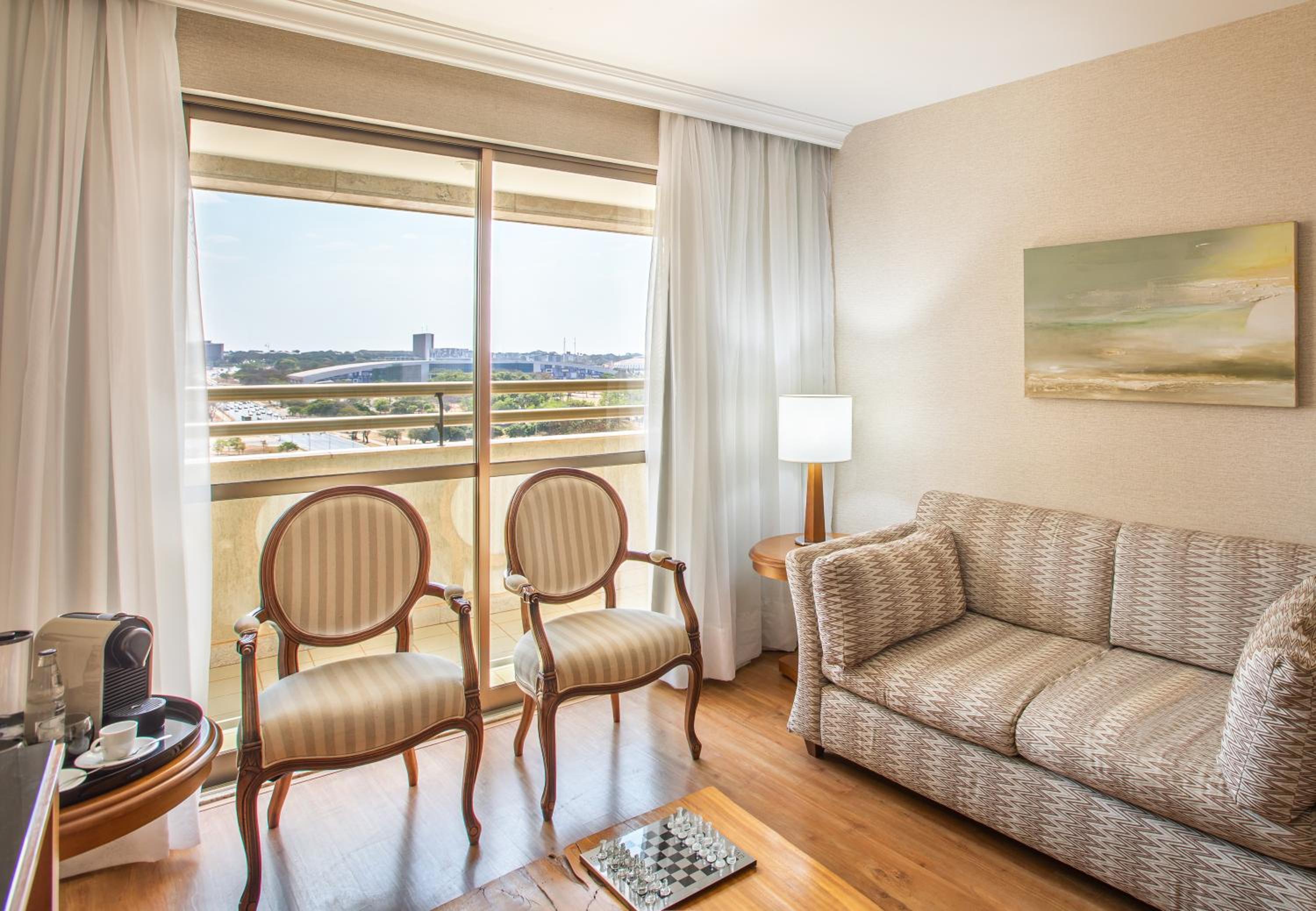 The Level Junior Suite King with Executive Lounge Access