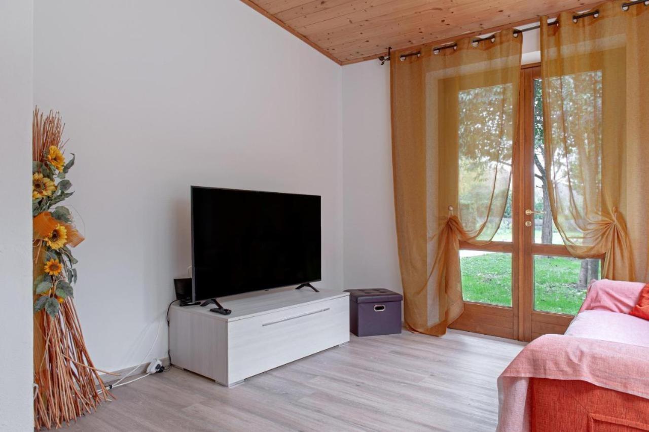 Two-Bedroom House photo 3