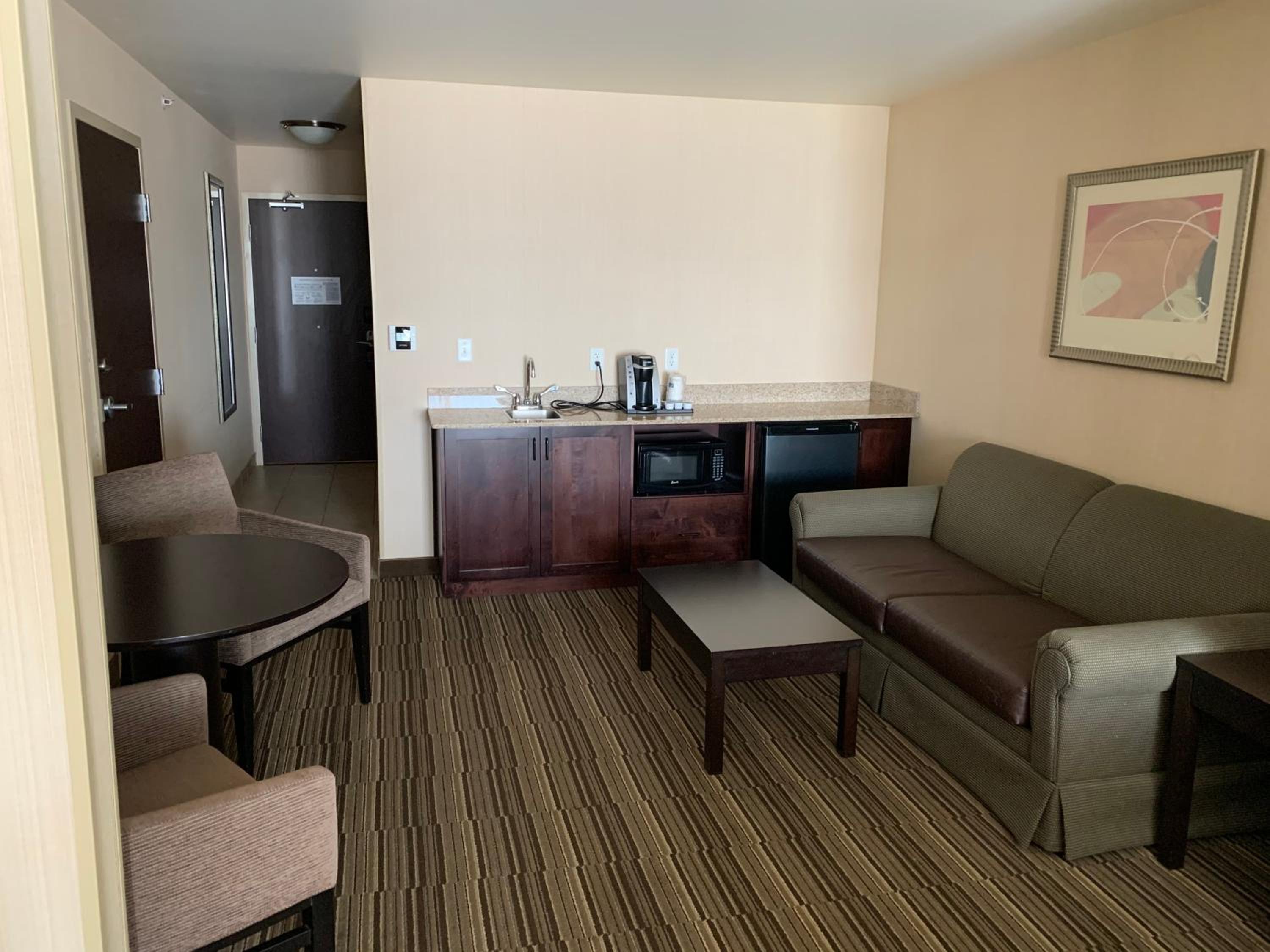 Suite - Hearing Accessible - Non-Smoking photo 3