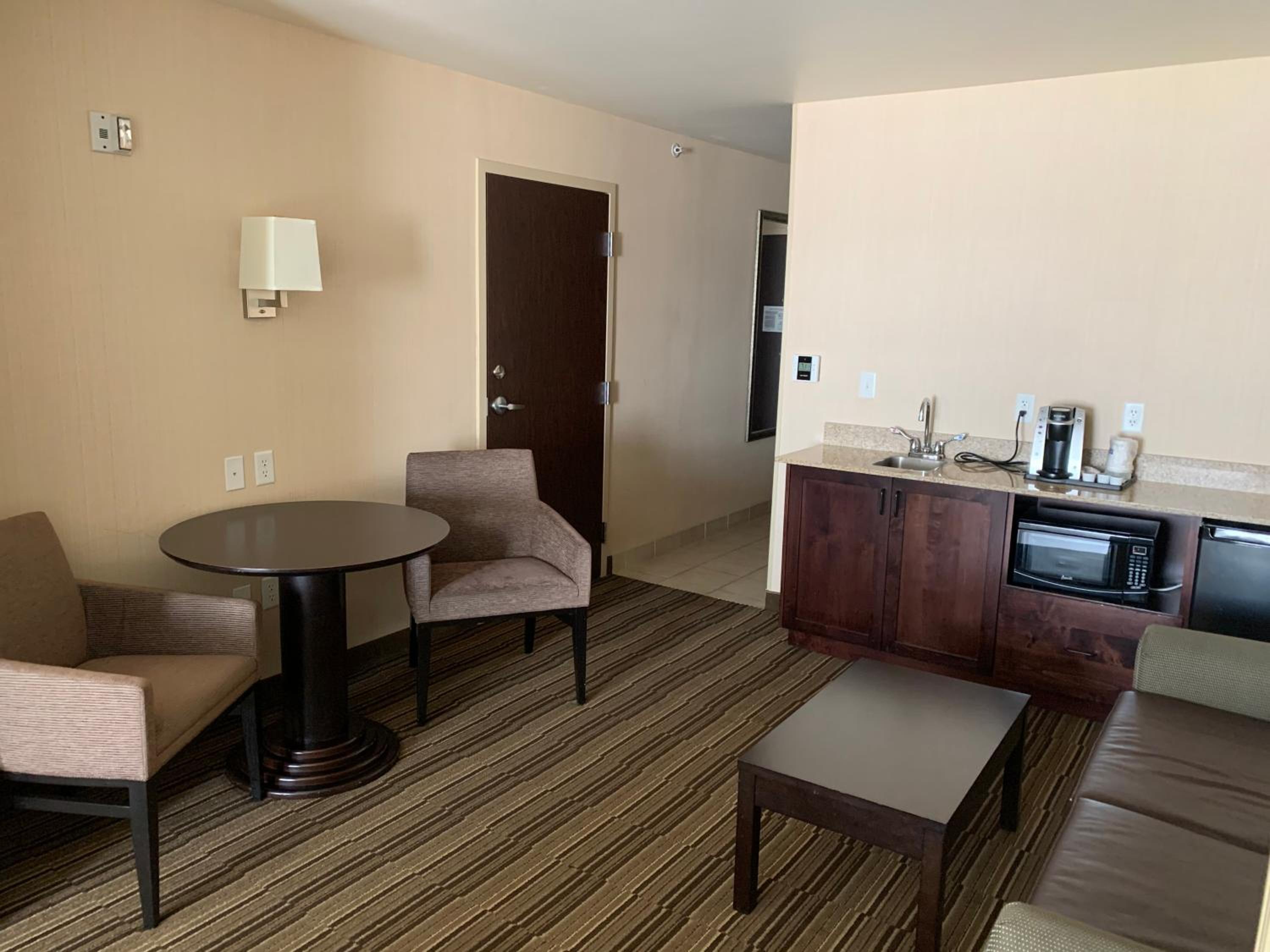 Suite - Hearing Accessible - Non-Smoking photo 1