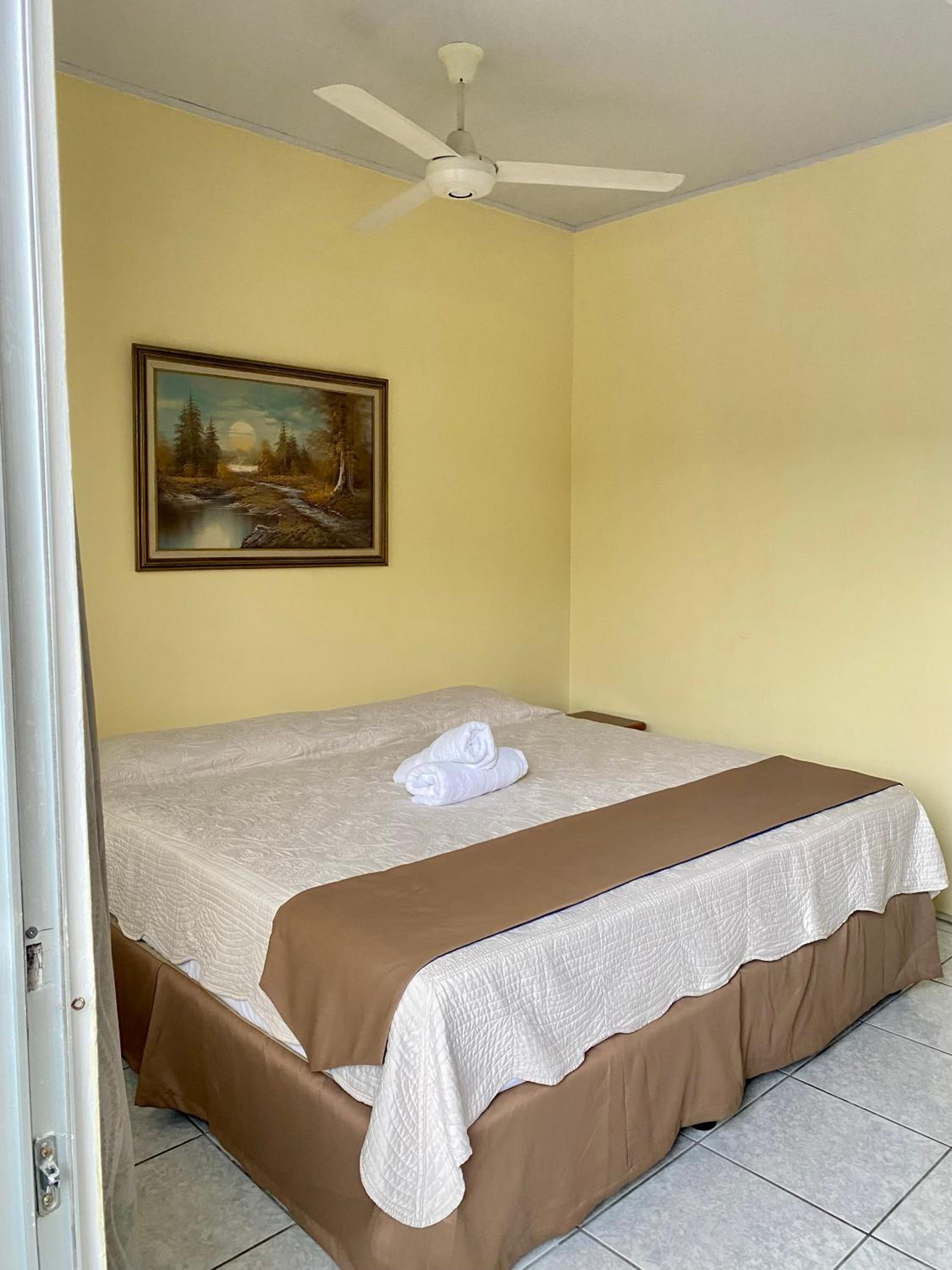 Quadruple Room with Private Bathroom
