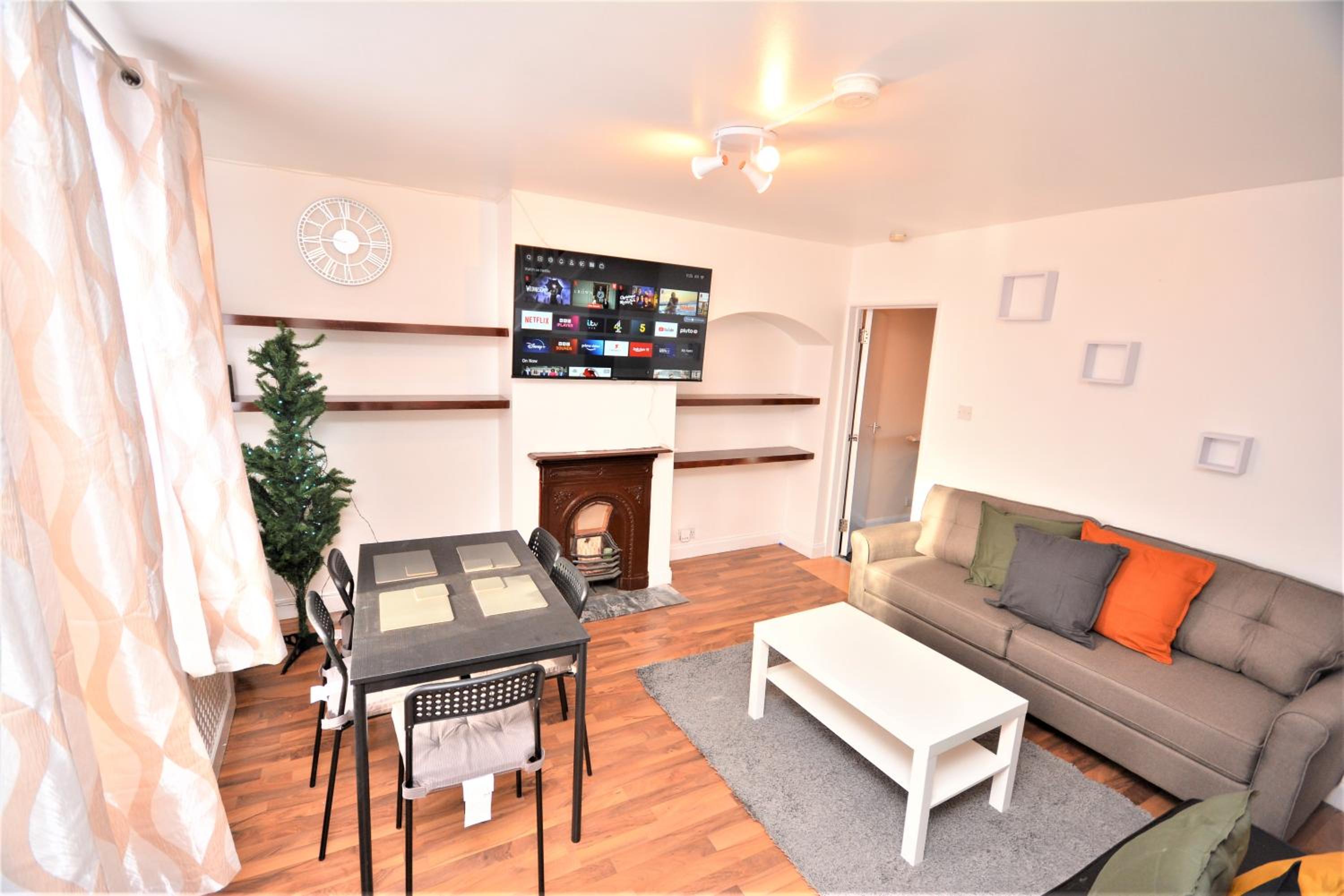 Three-Bedroom House photo 1