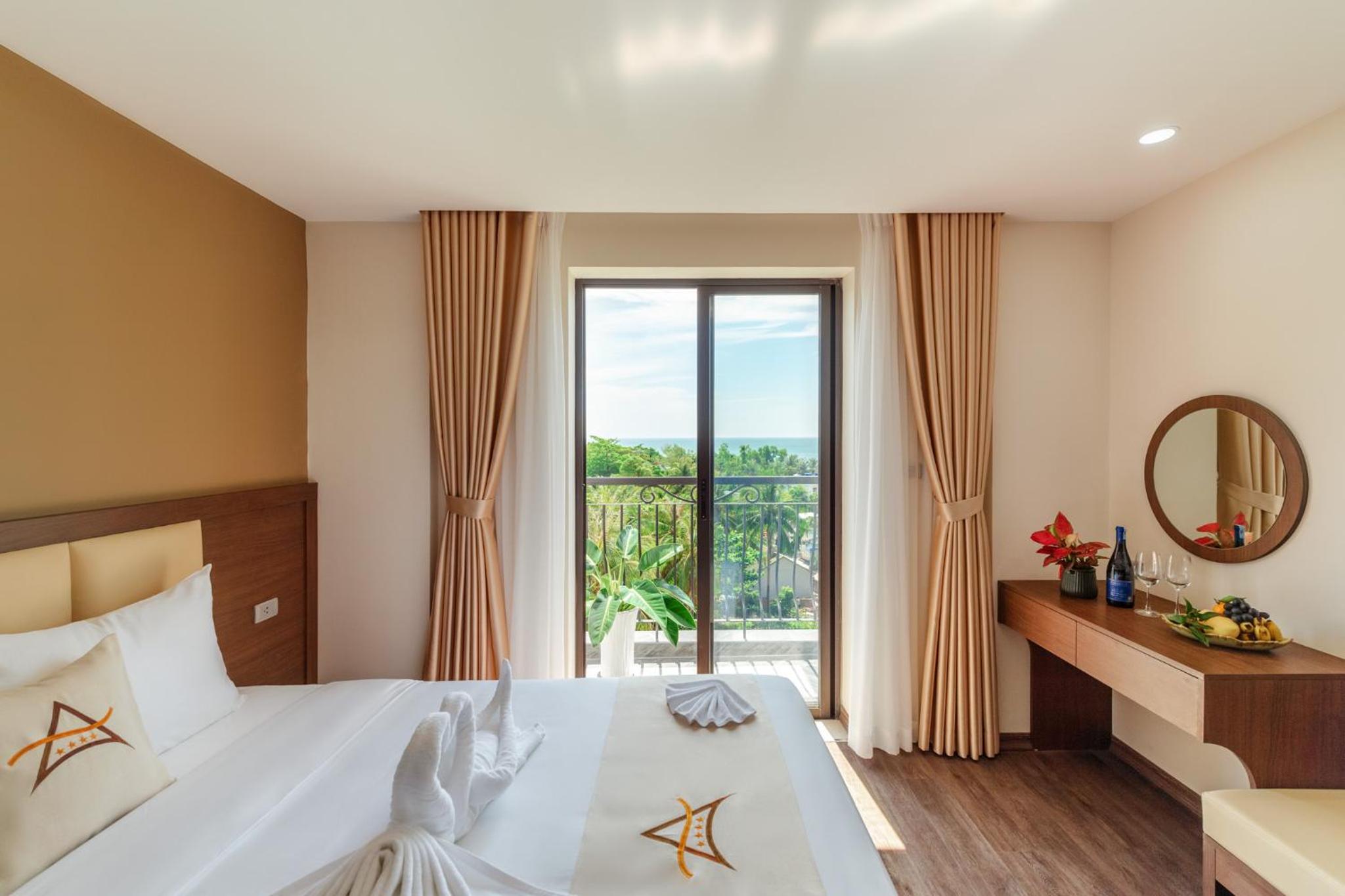 Double or Twin Room with Sea View - Photo 3