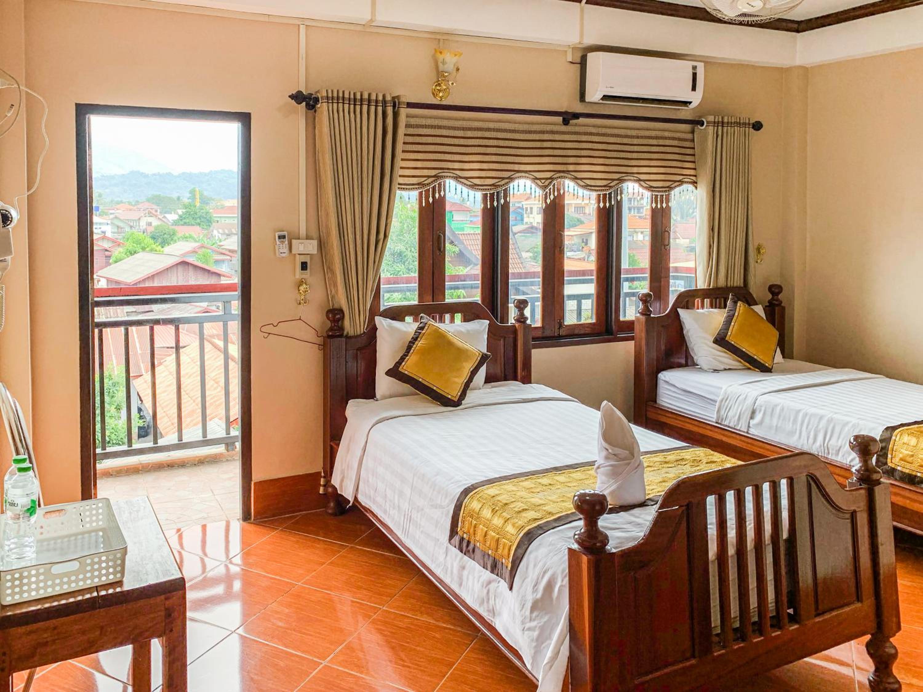 Twin Room with City View photo 1