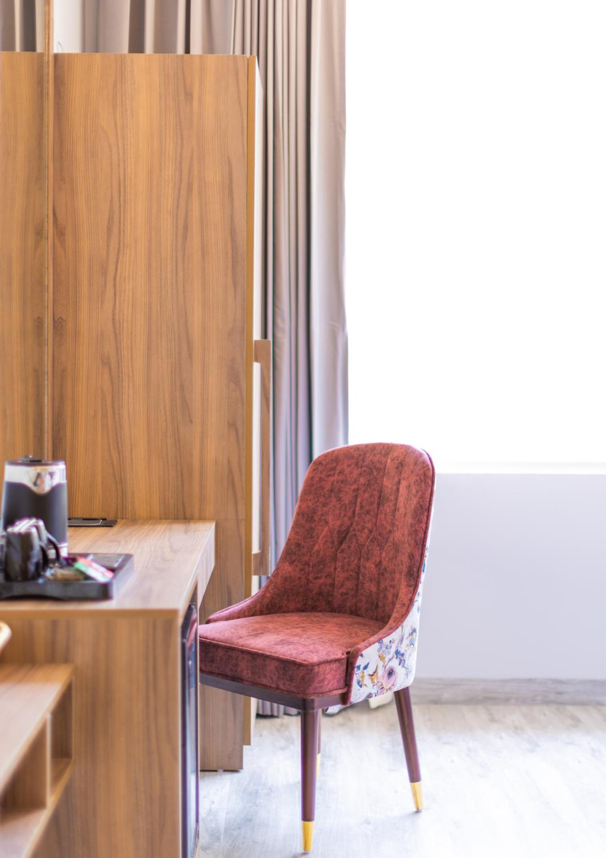 Suite - Photo 7