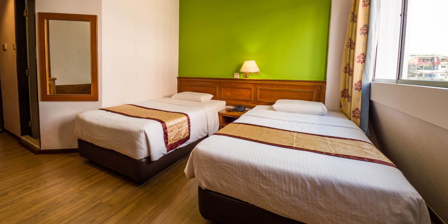 Deluxe Twin Room photo 2