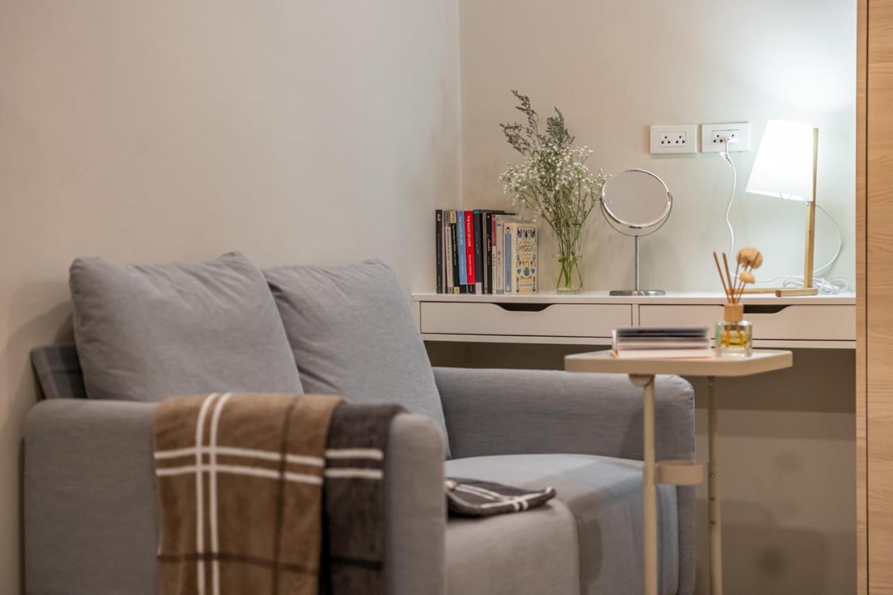 Studio Apartment photo 2