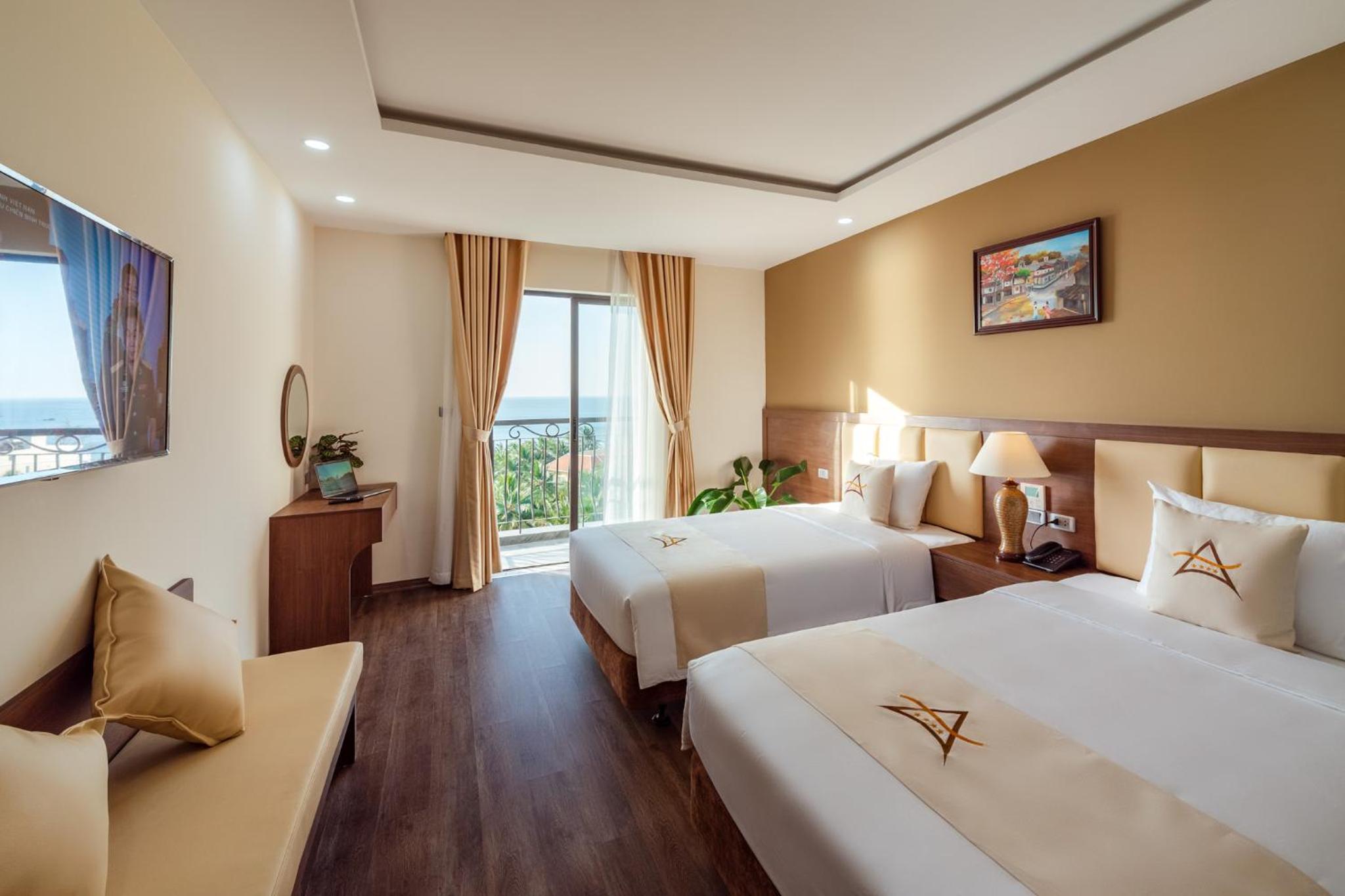 Deluxe Double Room with Balcony and Sea View - Photo 11