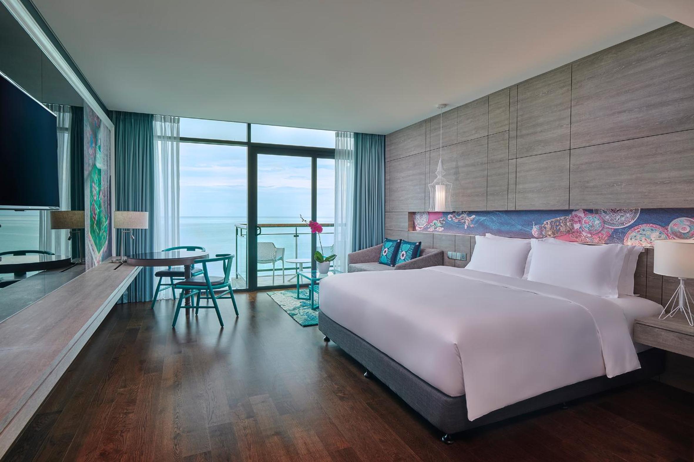 Premier Seaview Room - King - Photo 3