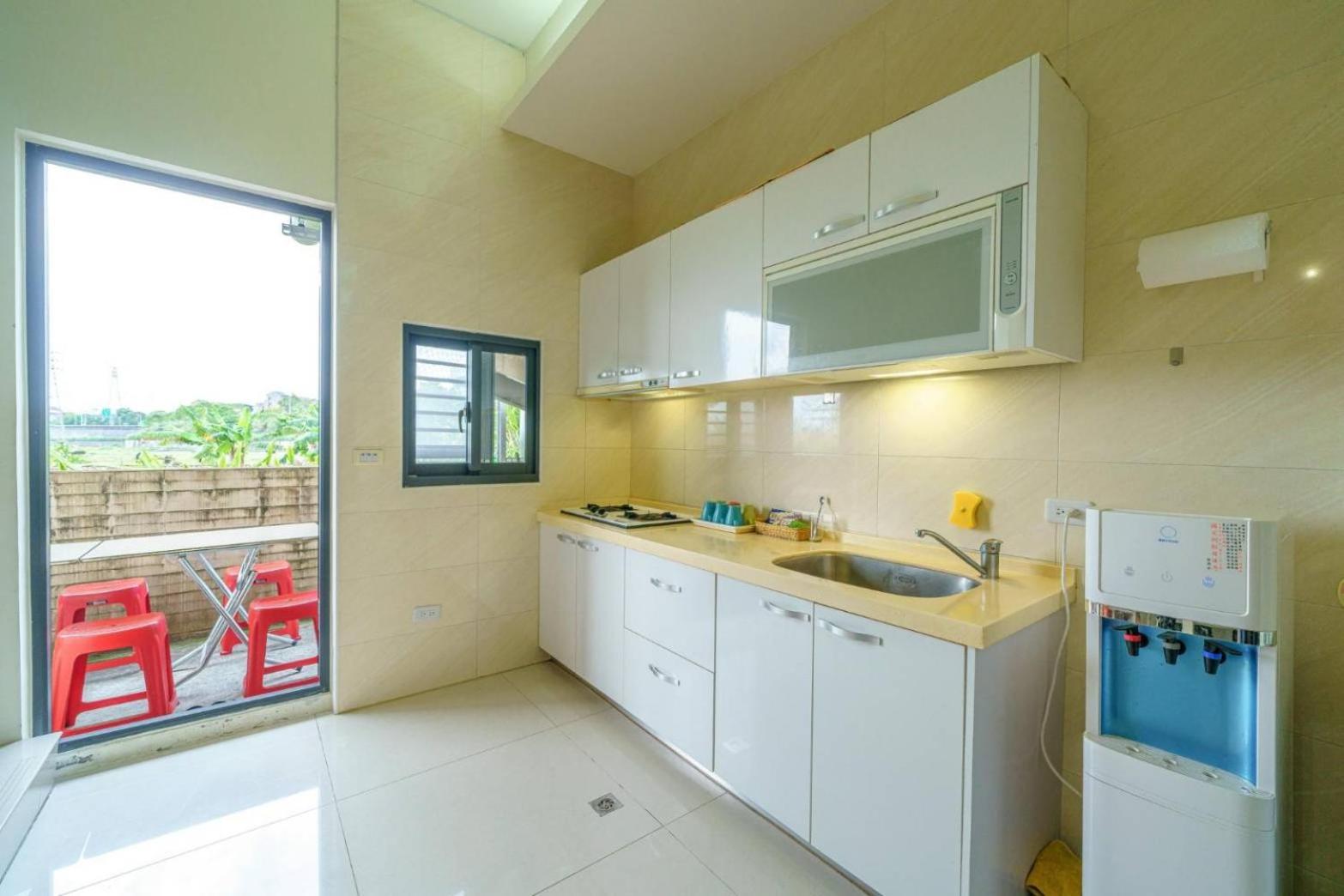 Four-Bedroom House photo 3