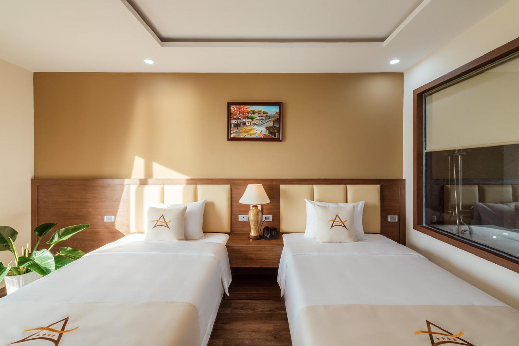 Two-Bedroom Suite - Photo 2