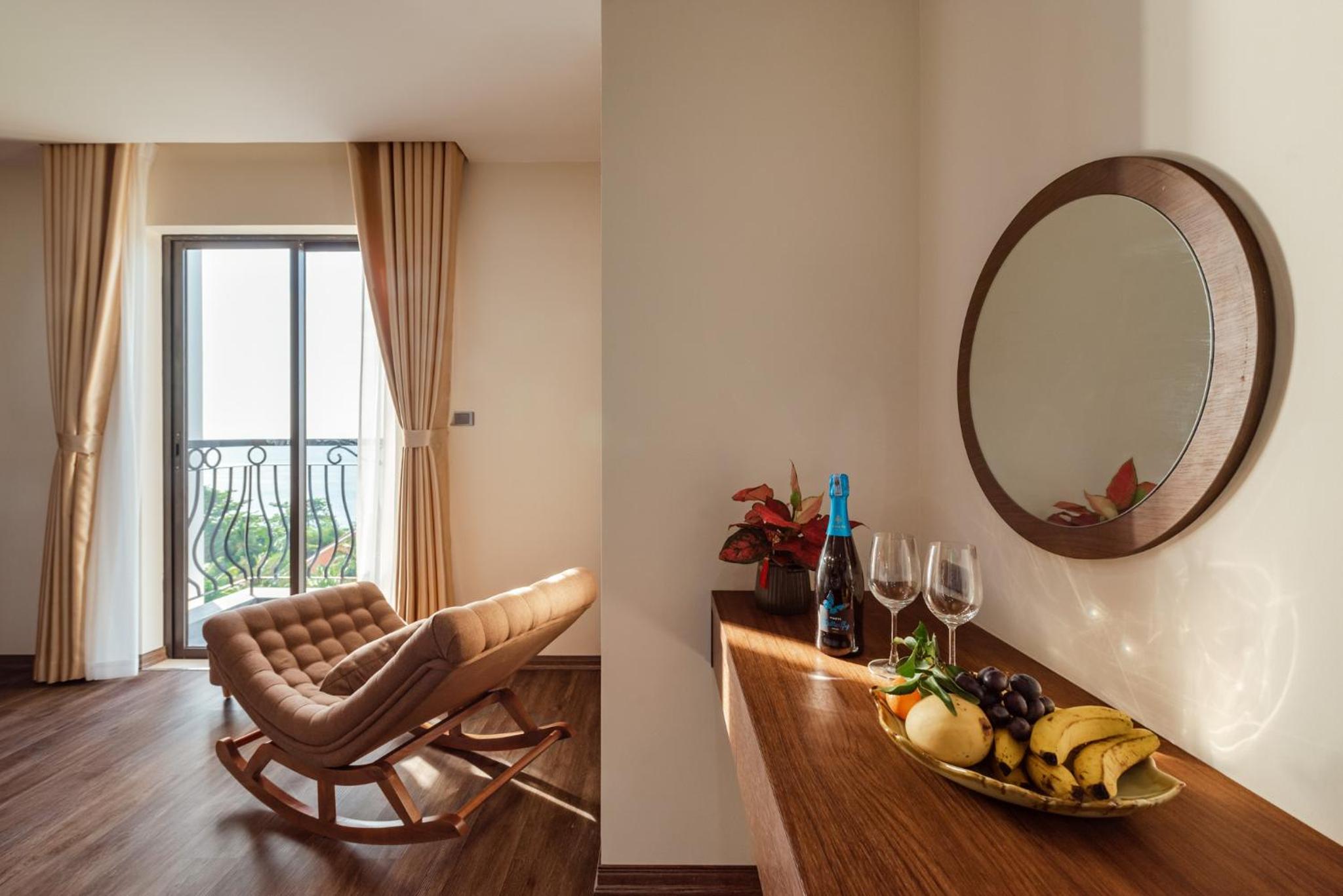 Two-Bedroom Suite - Photo 8