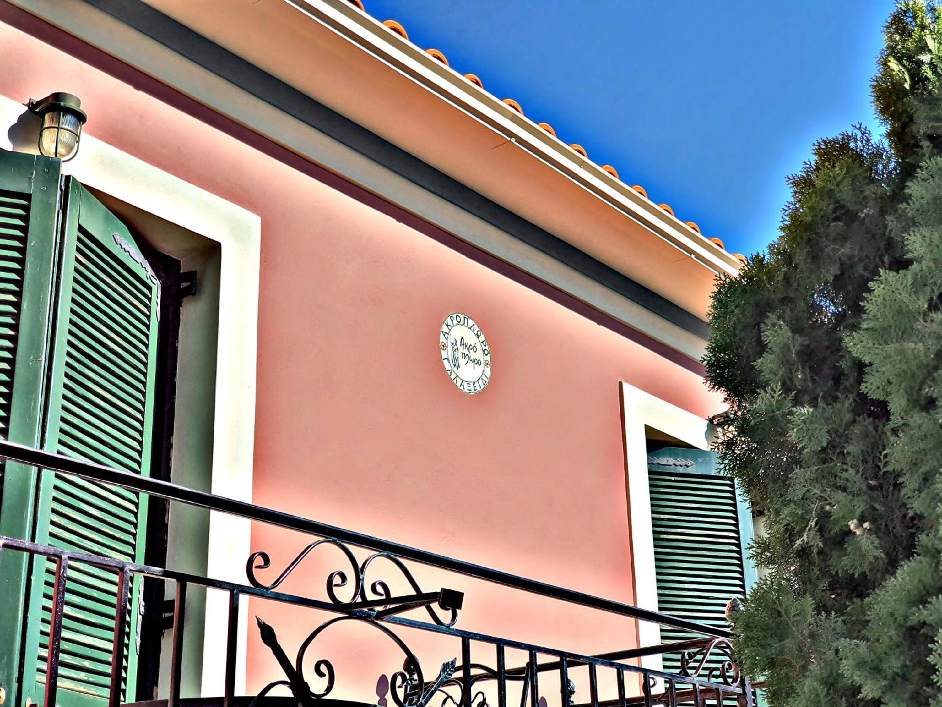 Deluxe House - Photo 3
