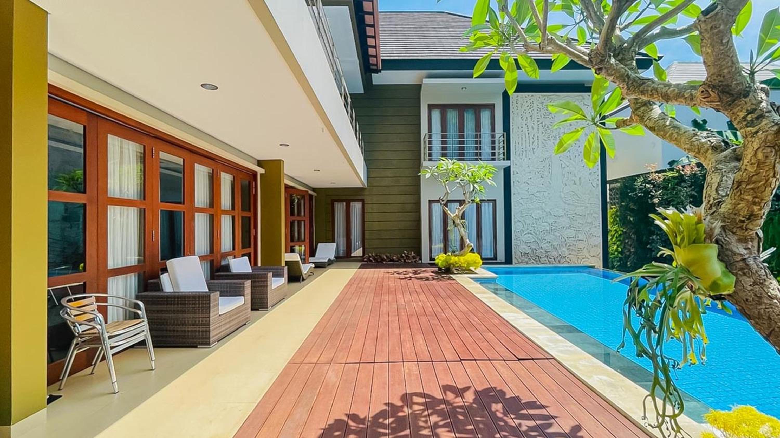 Villa photo 3
