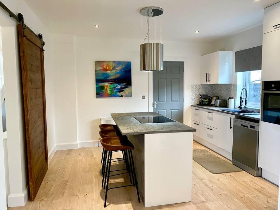 Three-Bedroom House photo 1