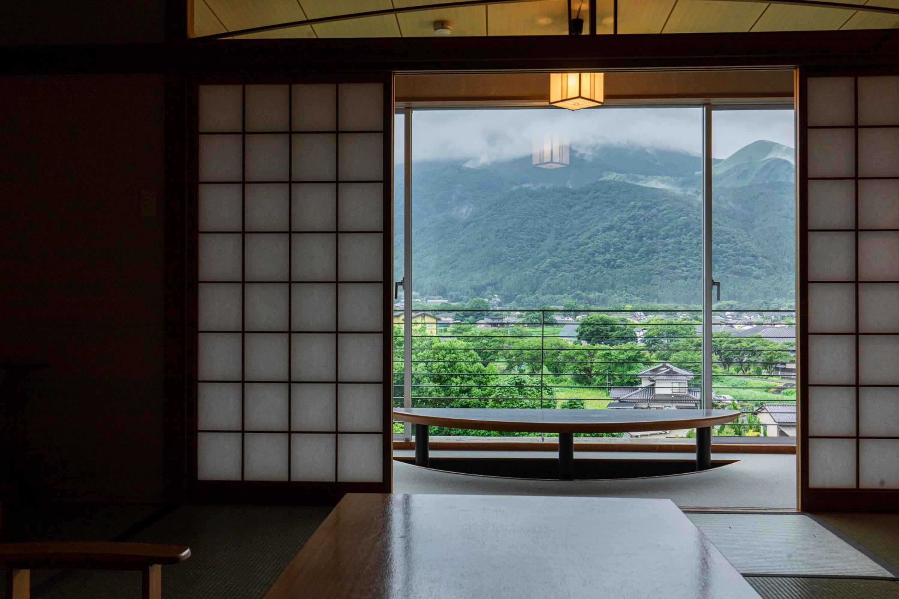 Japanese-Style Standard Room with Mountain View - Photo 5