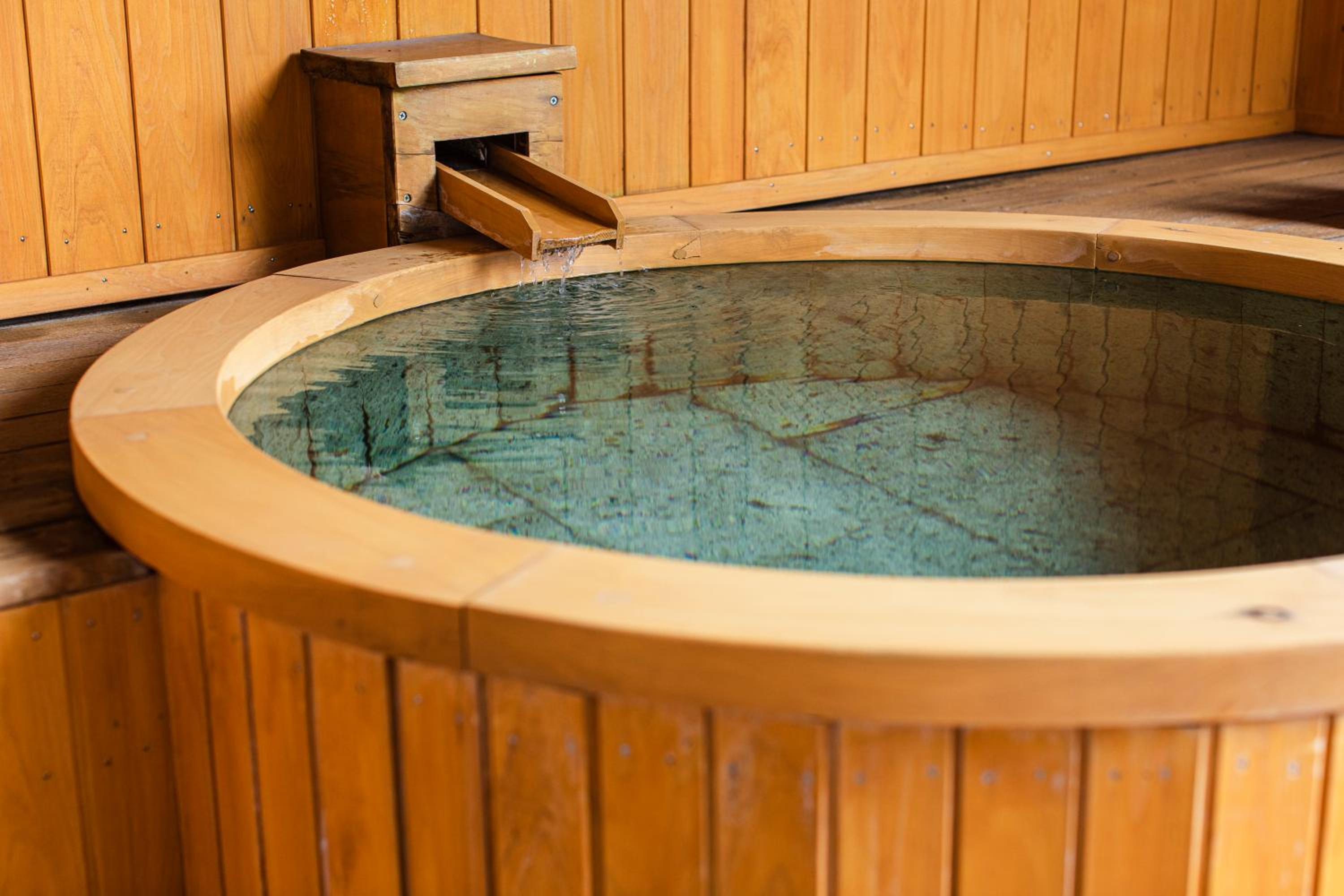 Japanese-Style Standard Room with Open-Air Bath - Photo 9