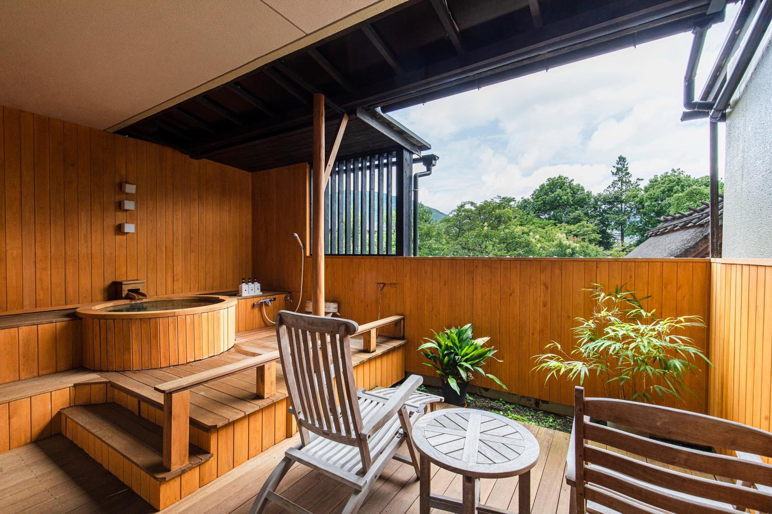 Japanese-Style Standard Room with Open-Air Bath - Photo 10
