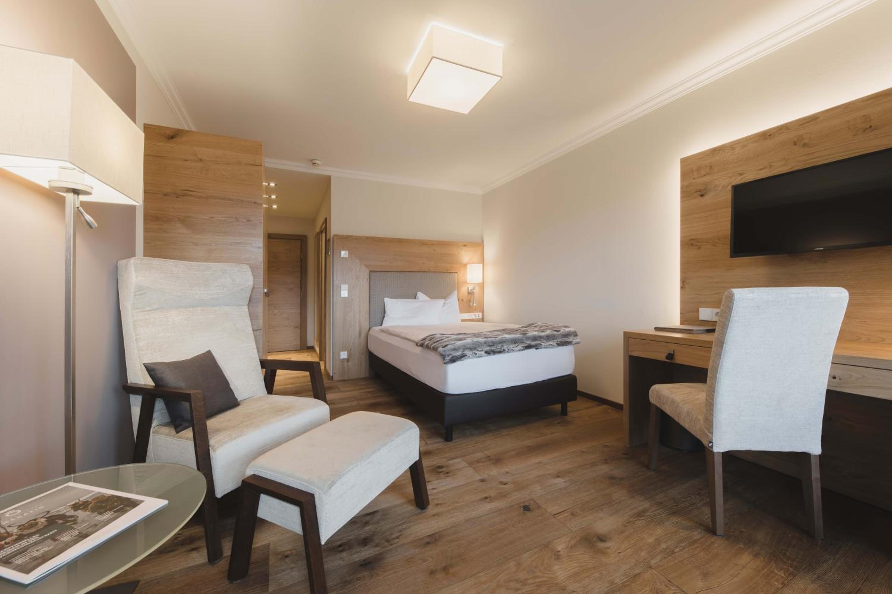 Standard Single Room with Mountain View photo 1
