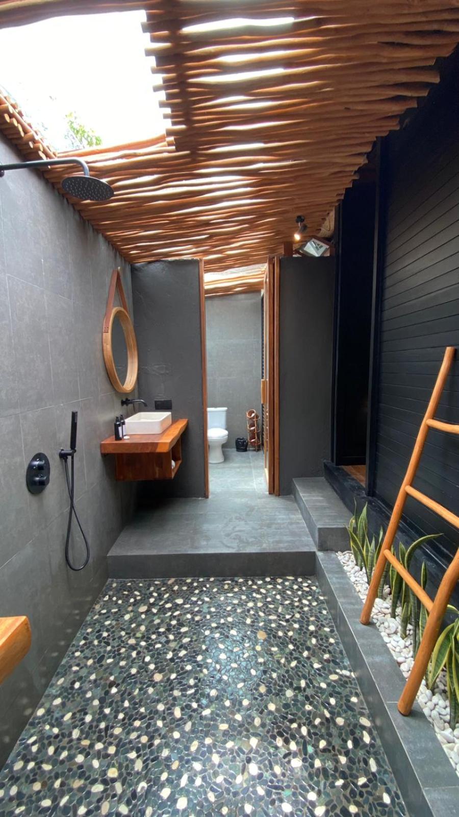 Double Room with Pool View - Photo 4