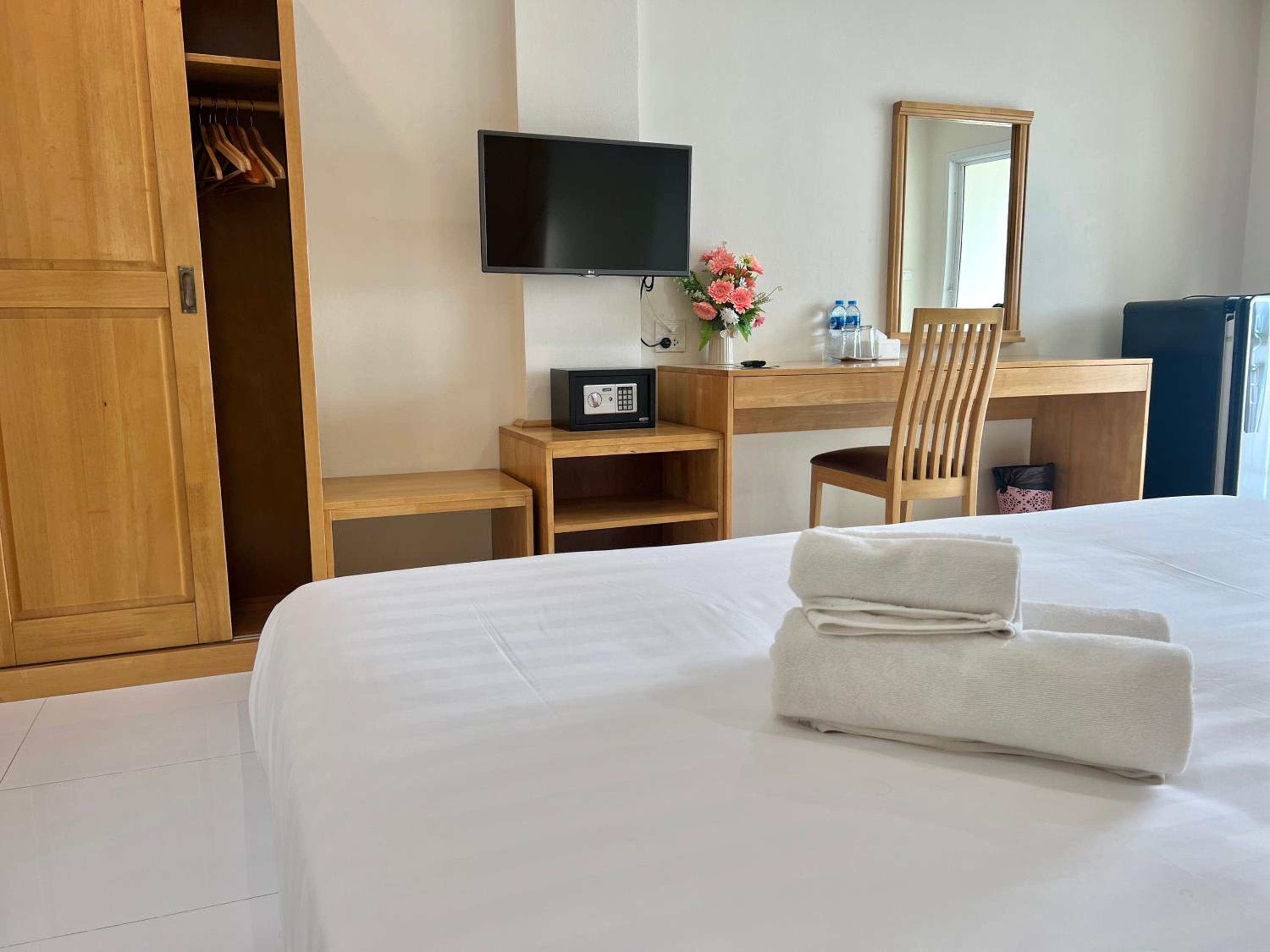 Standard Double Room photo 3