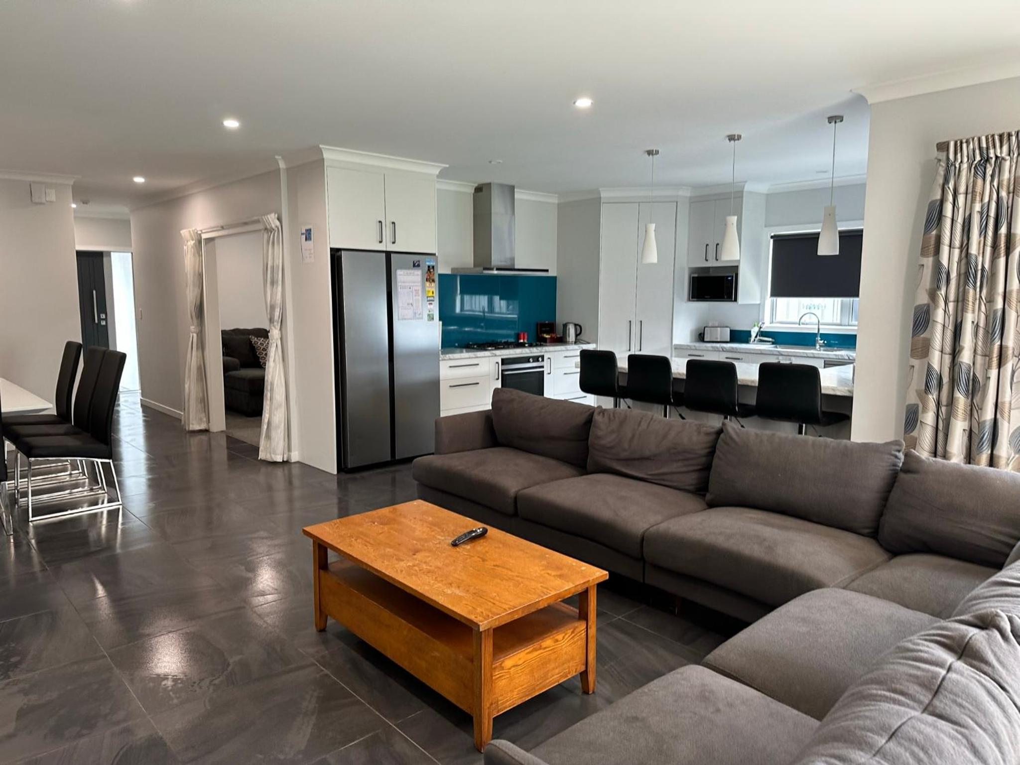 Three-Bedroom House photo 2