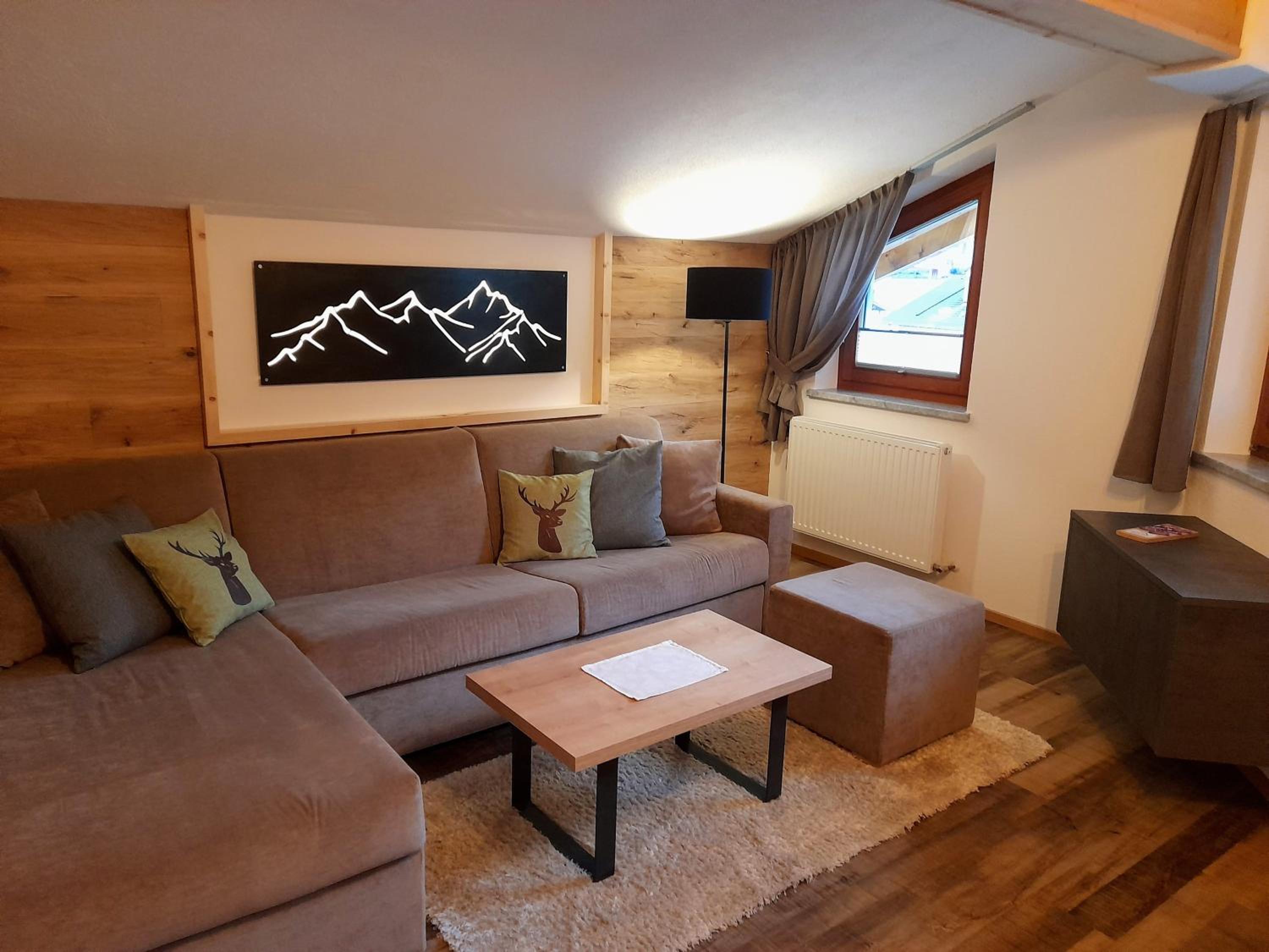 Two-Bedroom Apartment with Balcony photo 1