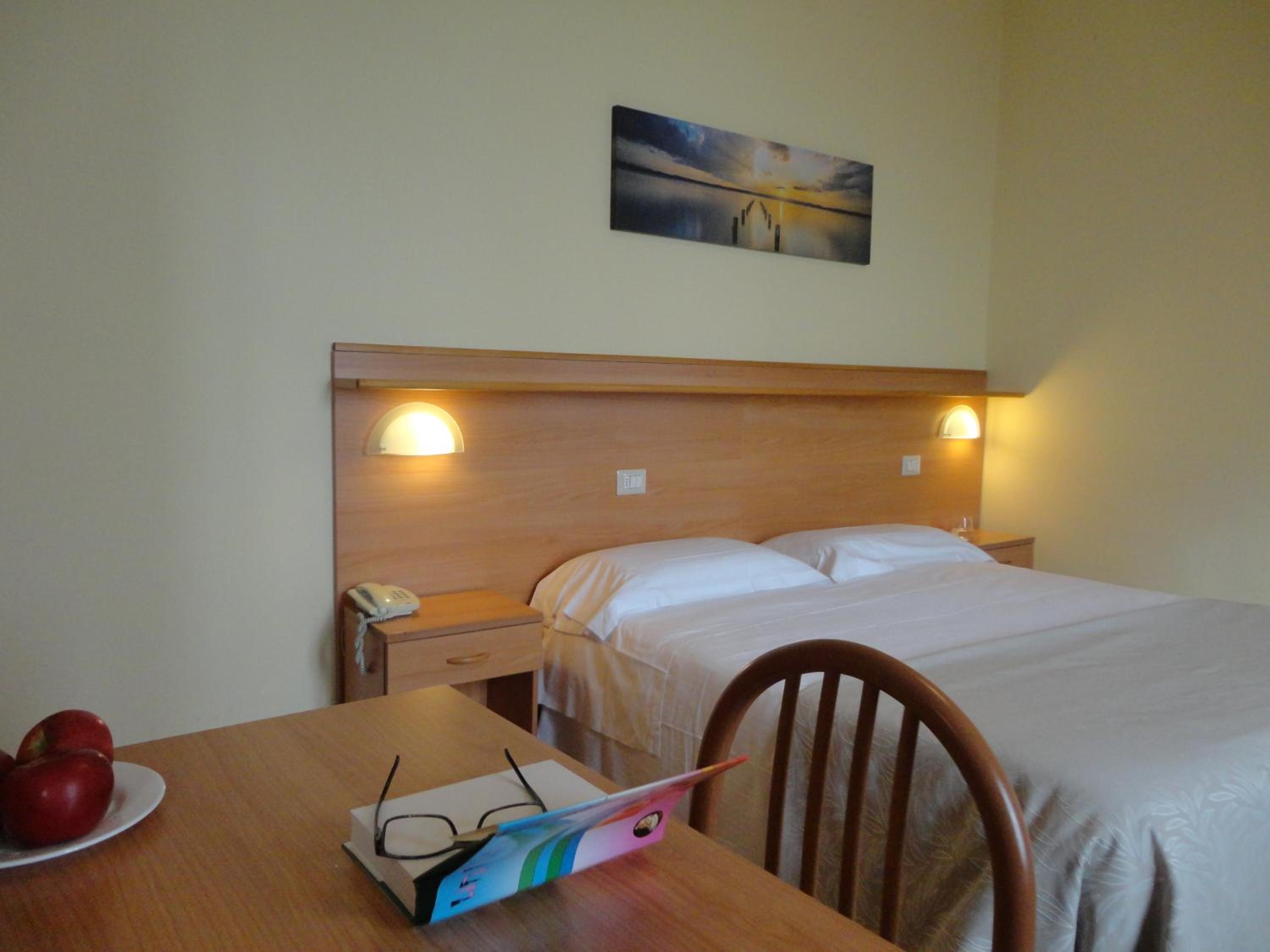 Superior Triple Room - Photo 9