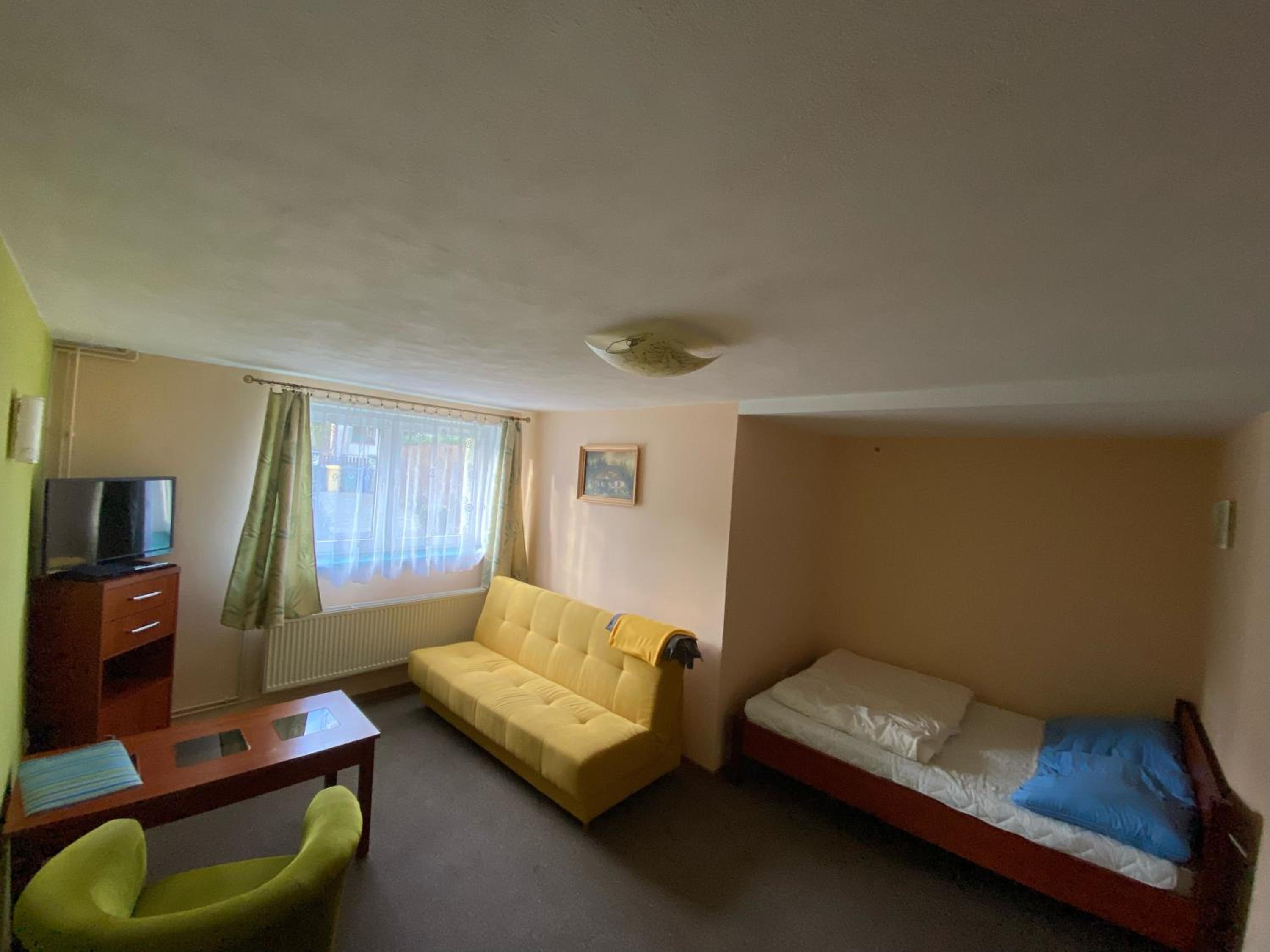 Triple Room with Private Bathroom