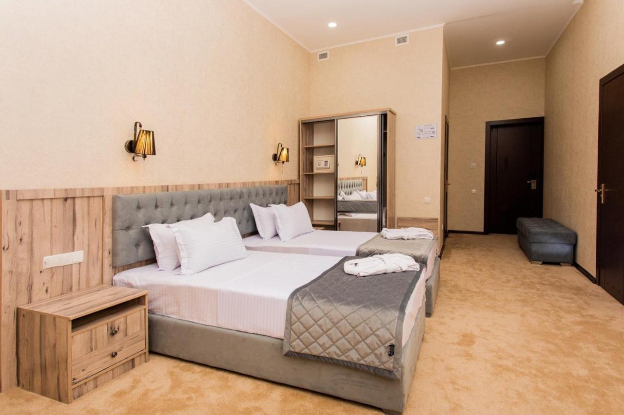 Twin Room - Photo 4