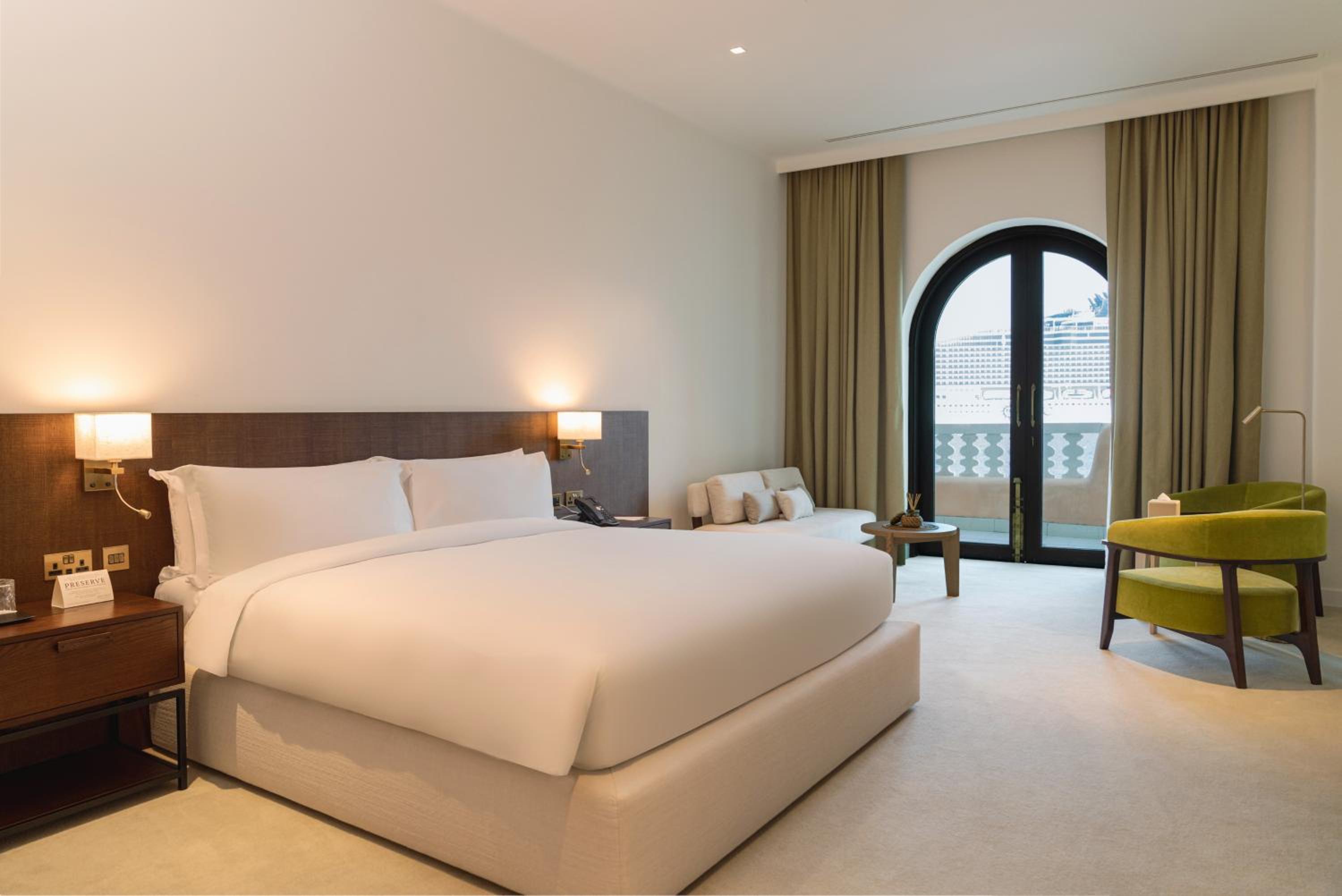 Deluxe Room - Photo 3