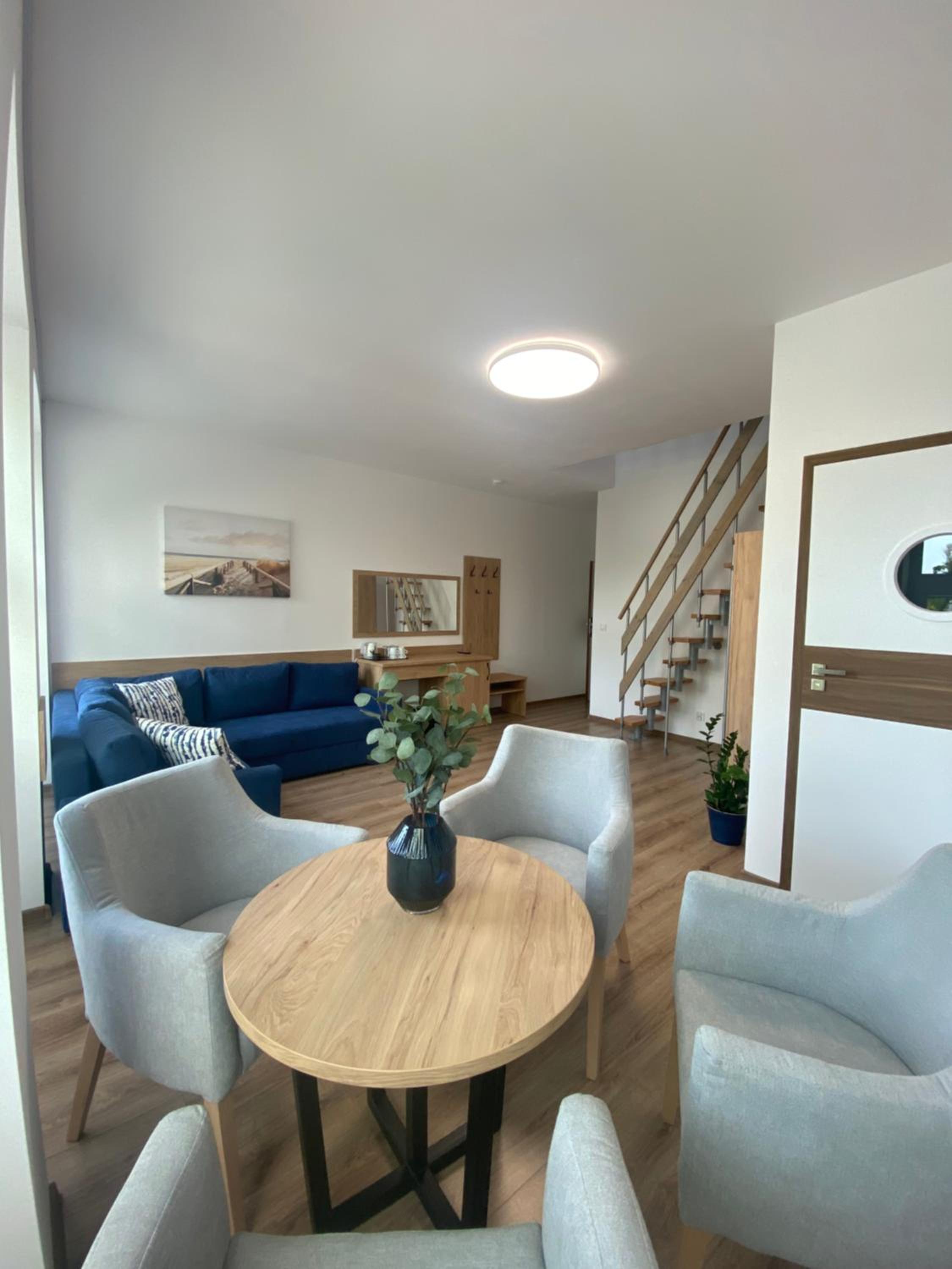Apartment photo 2