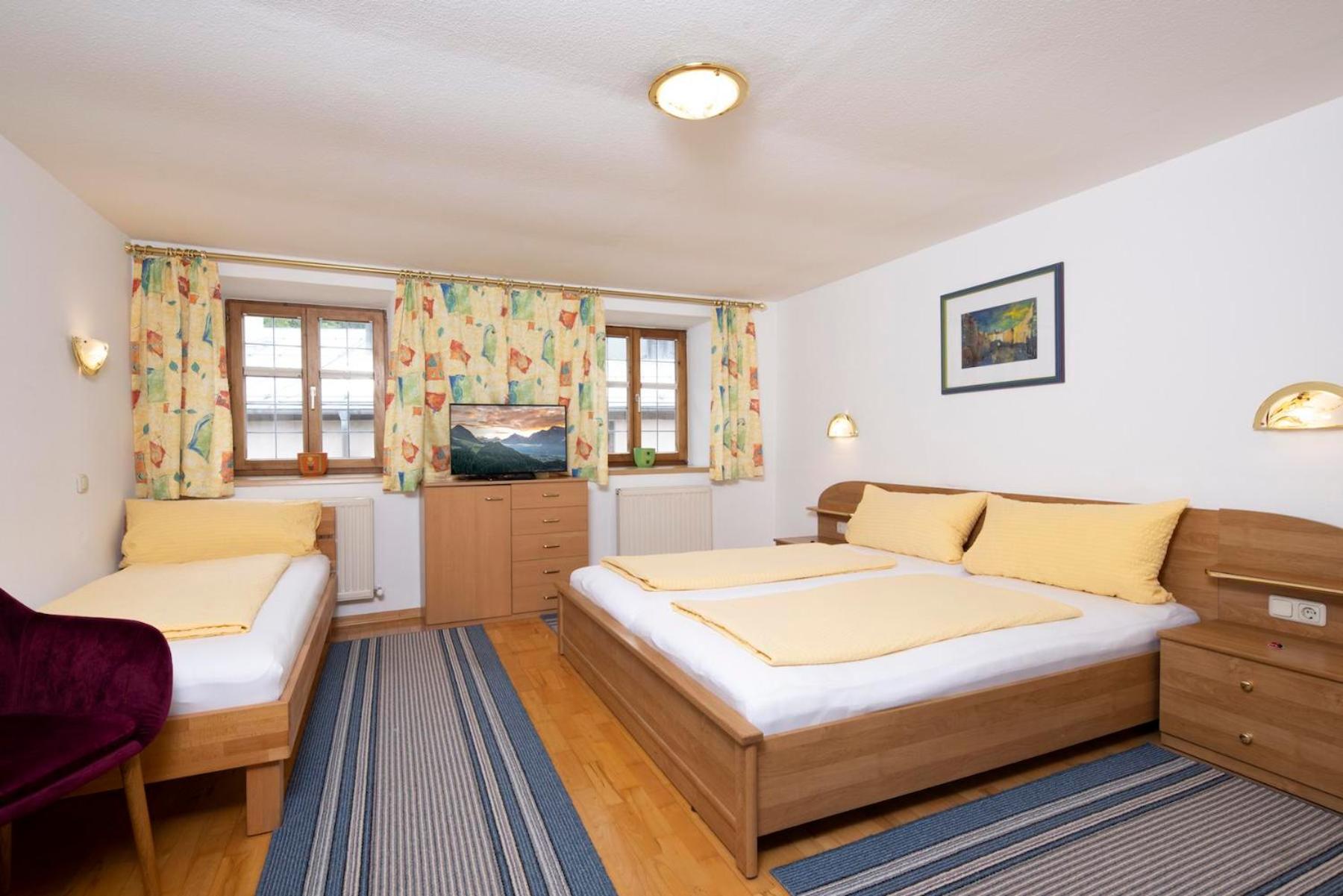 Triple Room with Shower