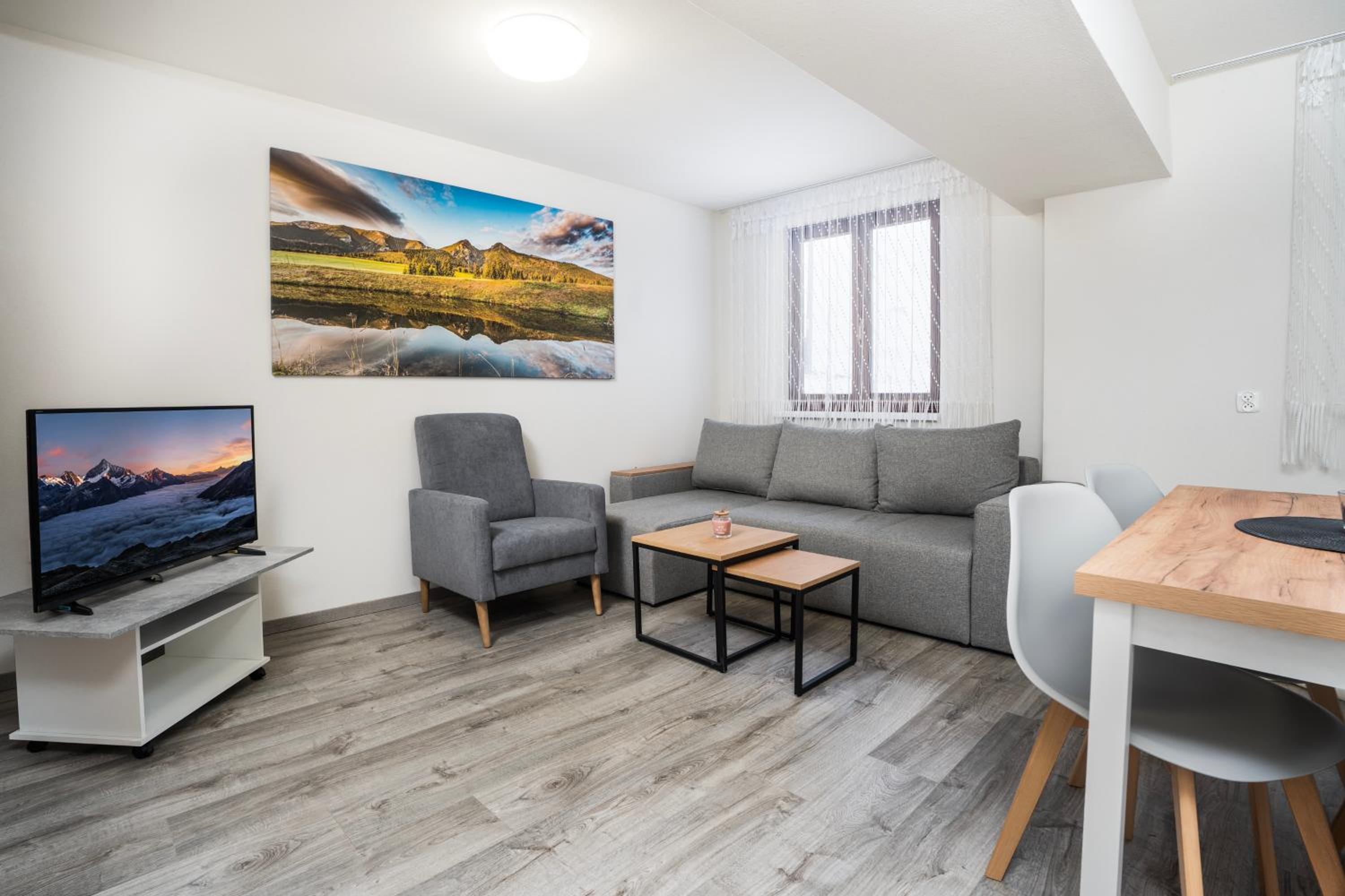 Two-Bedroom Apartment - Photo 4