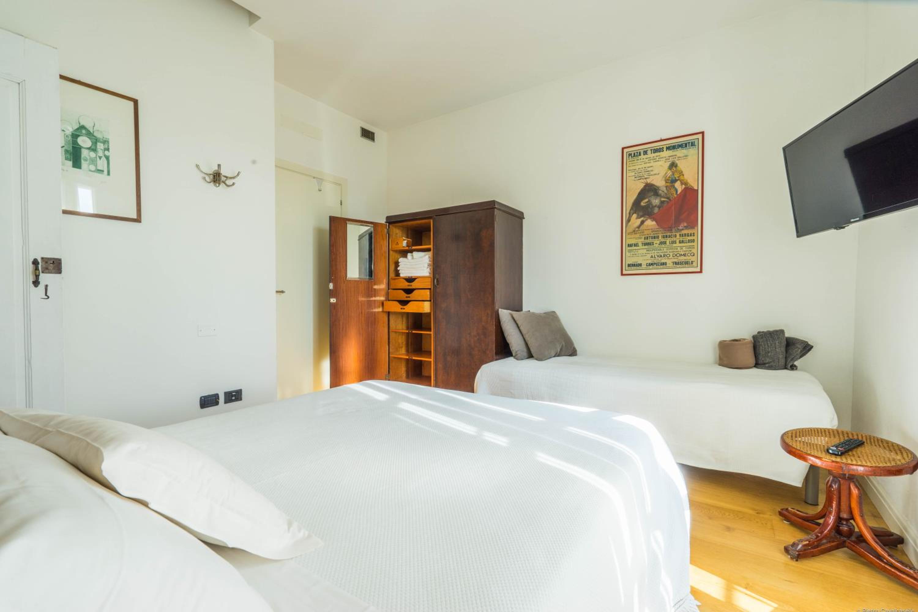 Standard Double Room - Photo 5