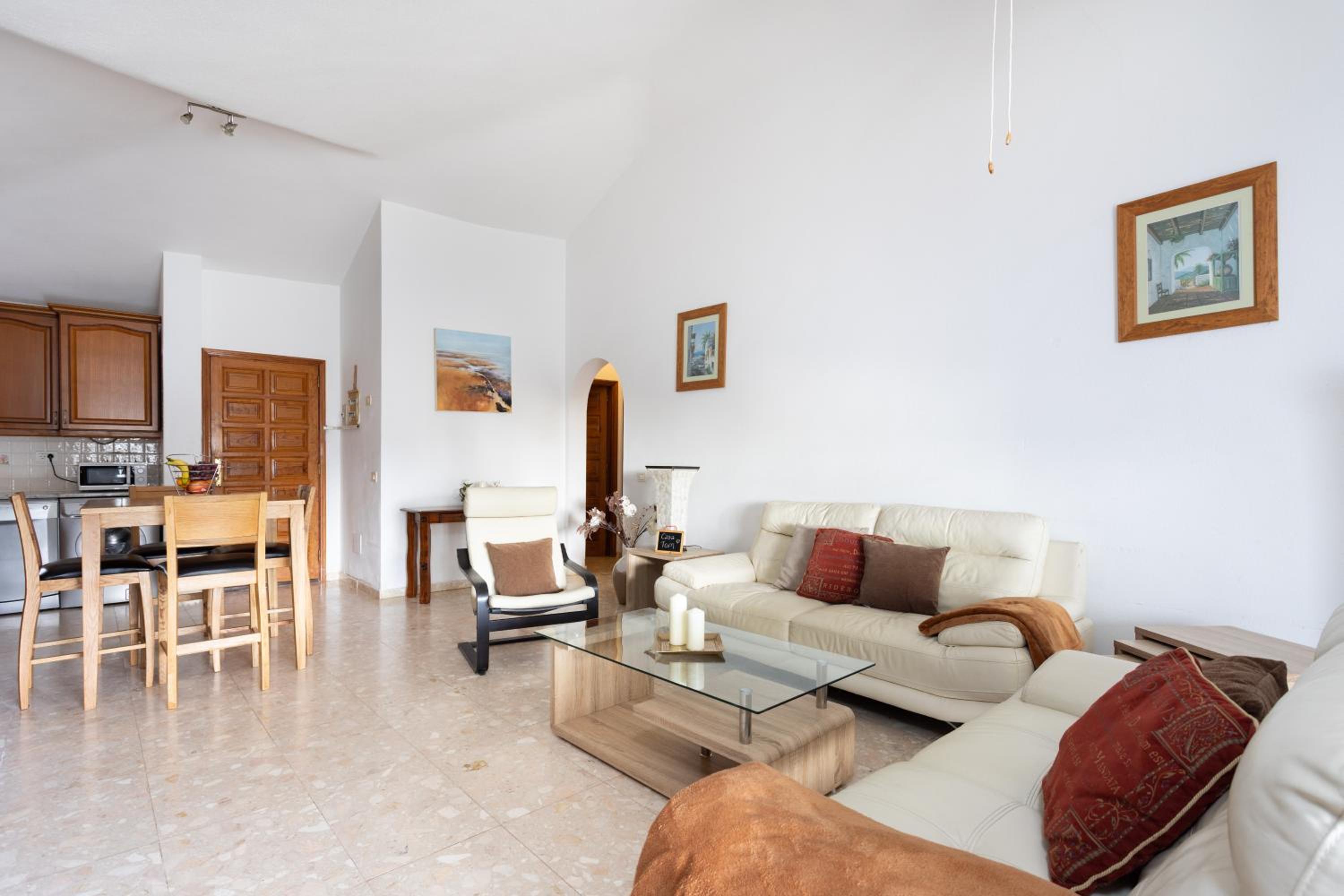 Villa de Tres Habitaciones