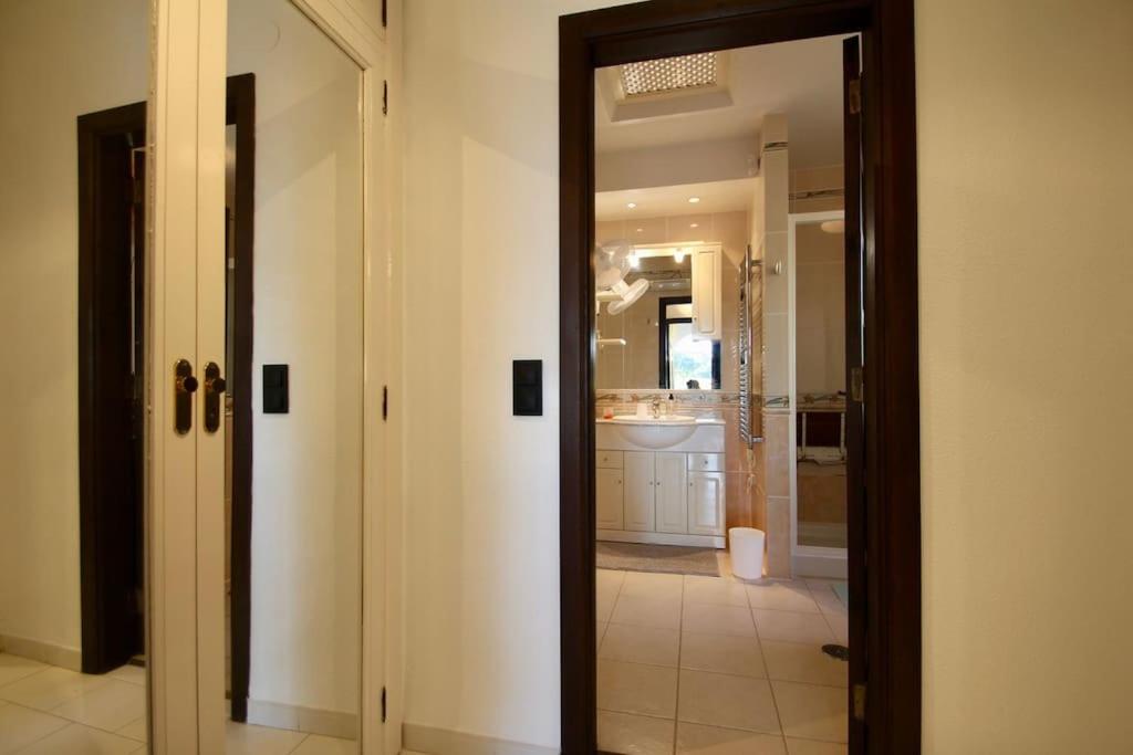 Villa photo 3