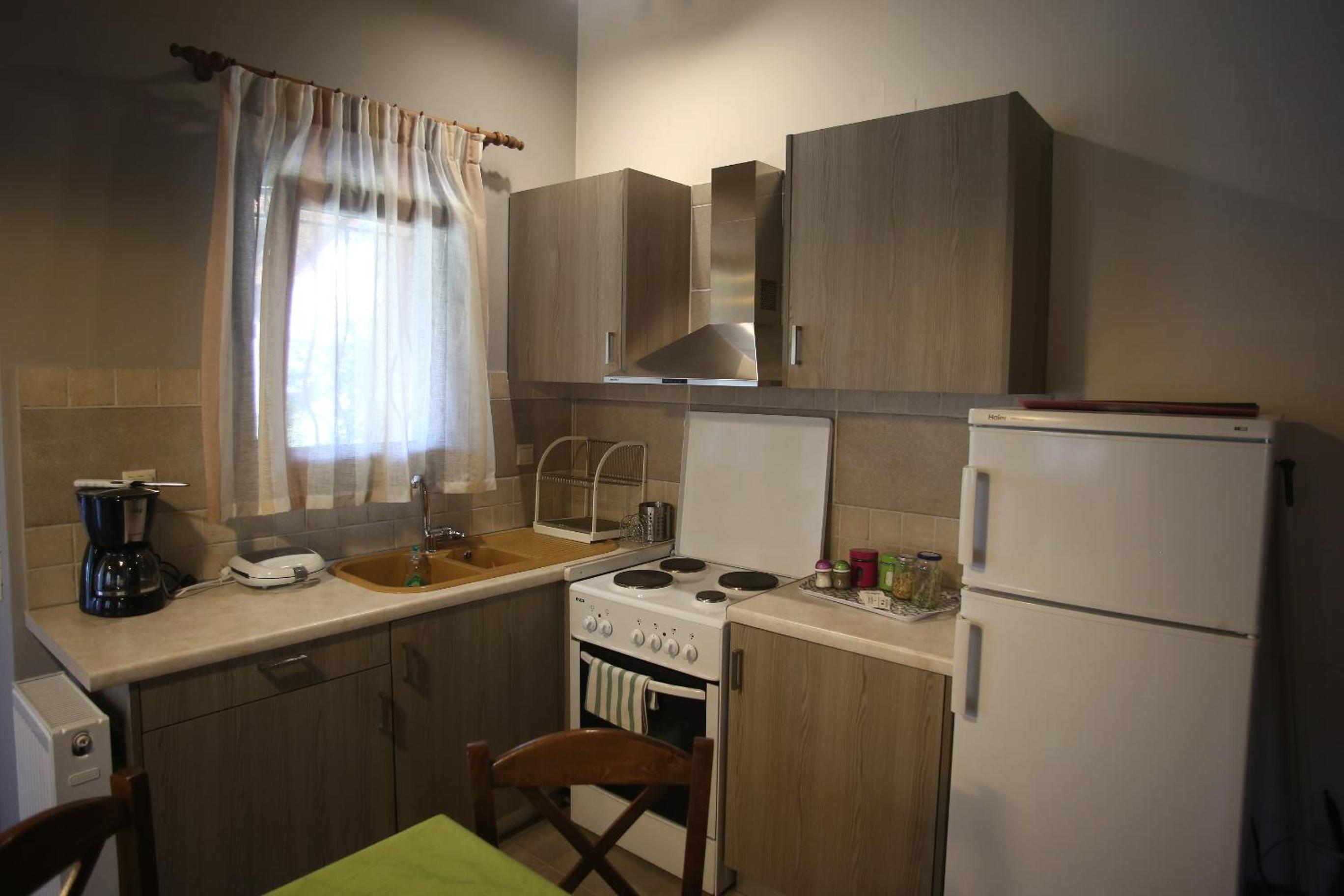One-Bedroom House - Photo 12