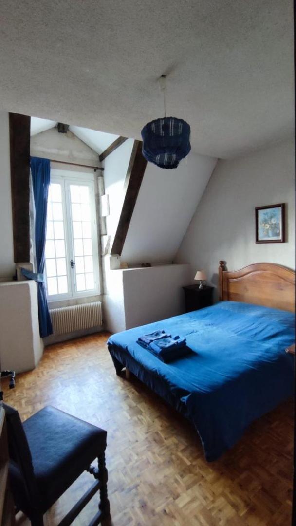Double Room with Shared Bathroom photo 3